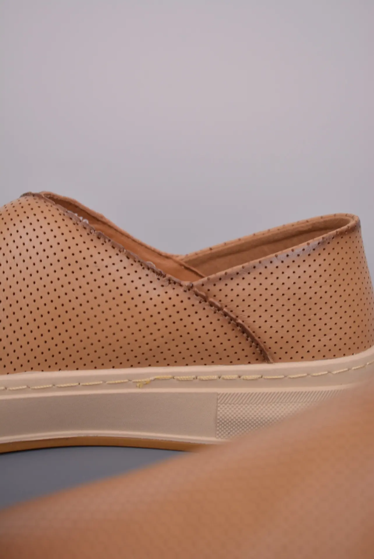 YASSW | The Ultimate Guide to Replica Ecco Men’s Slip-On Loafers