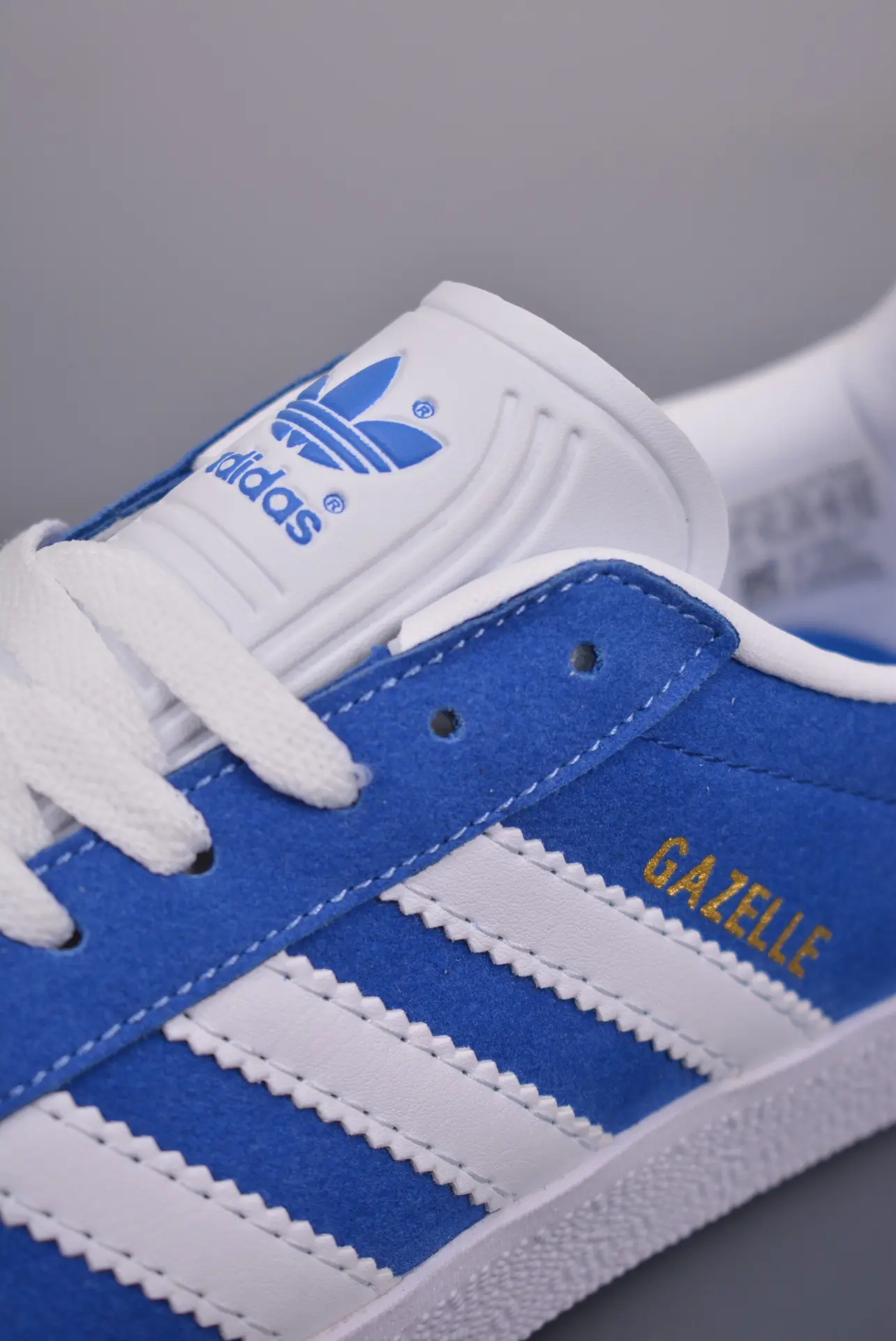 YASSW | Adidas Gazelle Blue White Sneakers - Authentic vs. Replica Comparison