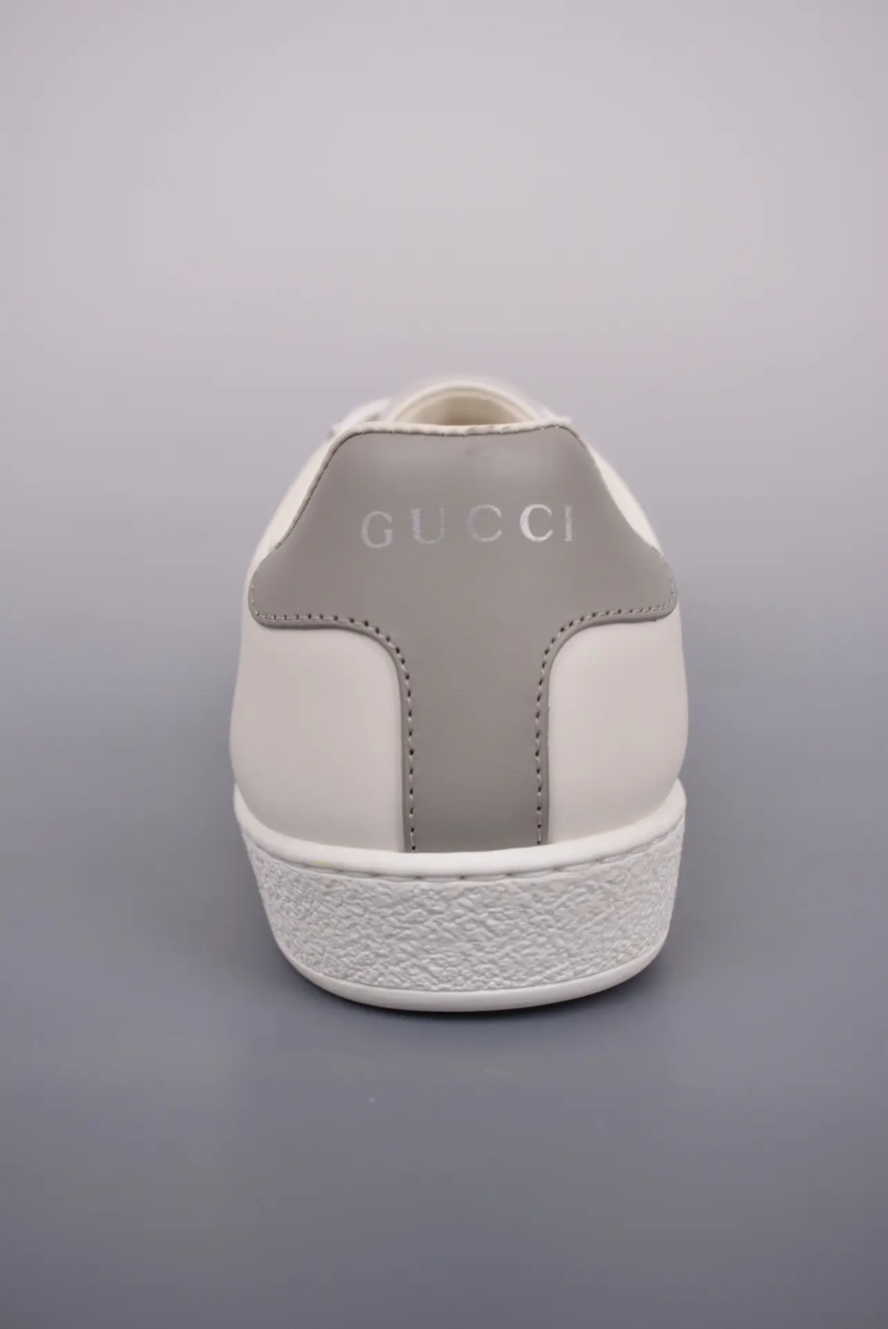 YASSW | The Allure of Gucci Women's Ace Interlocking Sneakers - A Detailed Review