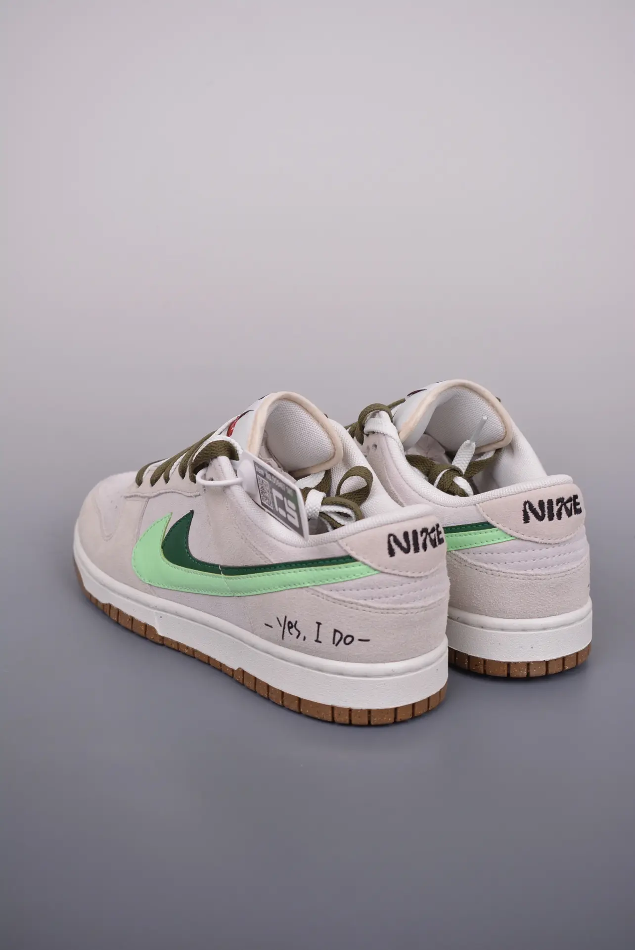 YASSW | OG SB Dunk Low 85 Gray White Green Replica: Style and Comfort Redefined