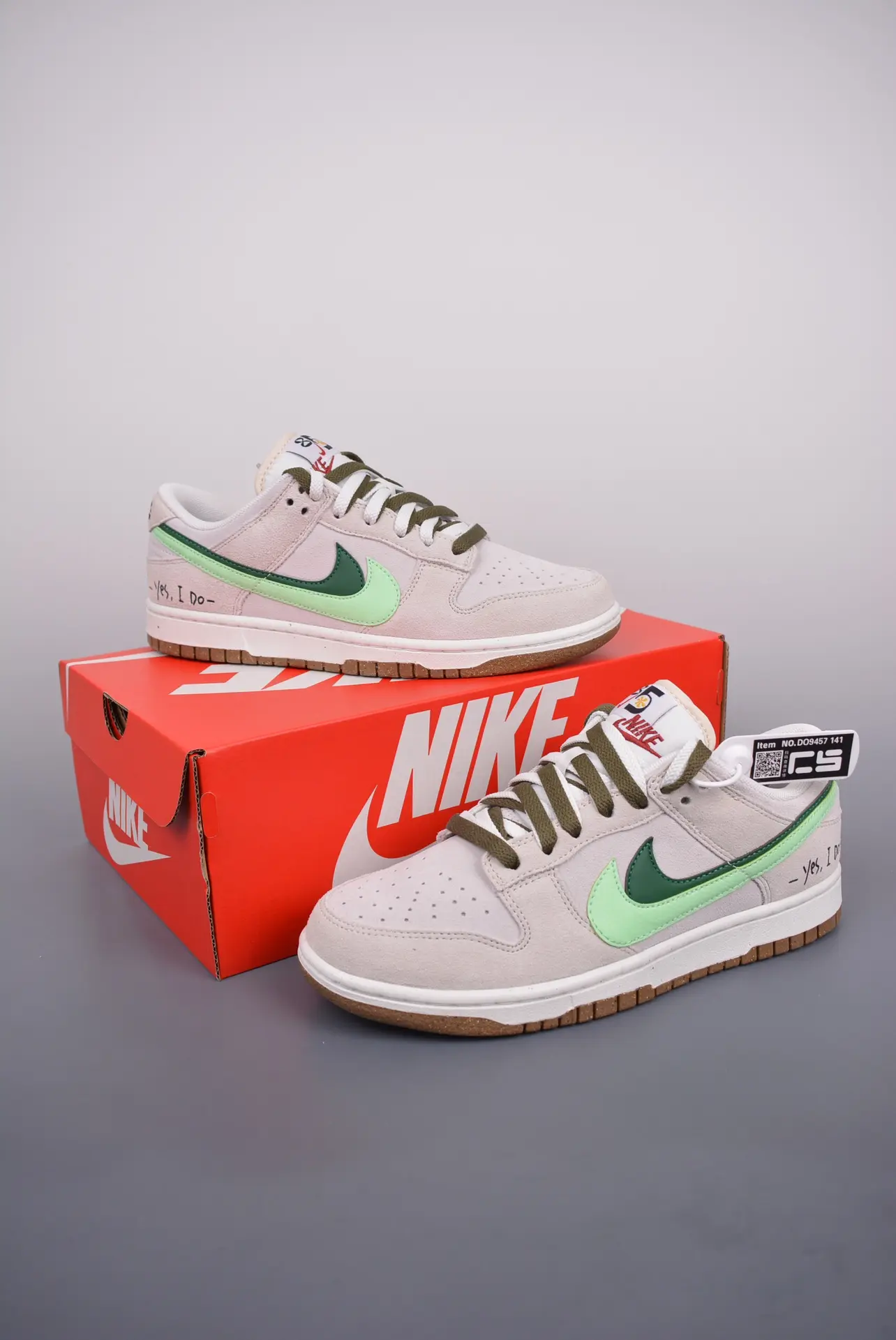 YASSW | OG SB Dunk Low 85 Gray White Green Replica: Style and Comfort Redefined