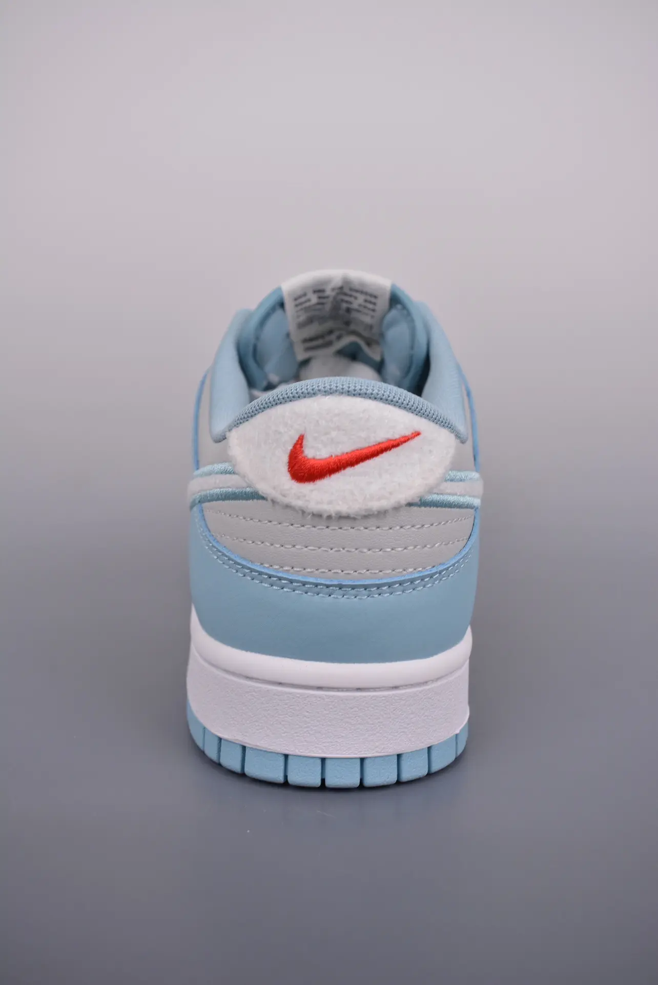 YASSW | Nike Dunk Low Sneakers Size 8.5 | Men's | Fleece Swoosh - Light Blue Grey Review