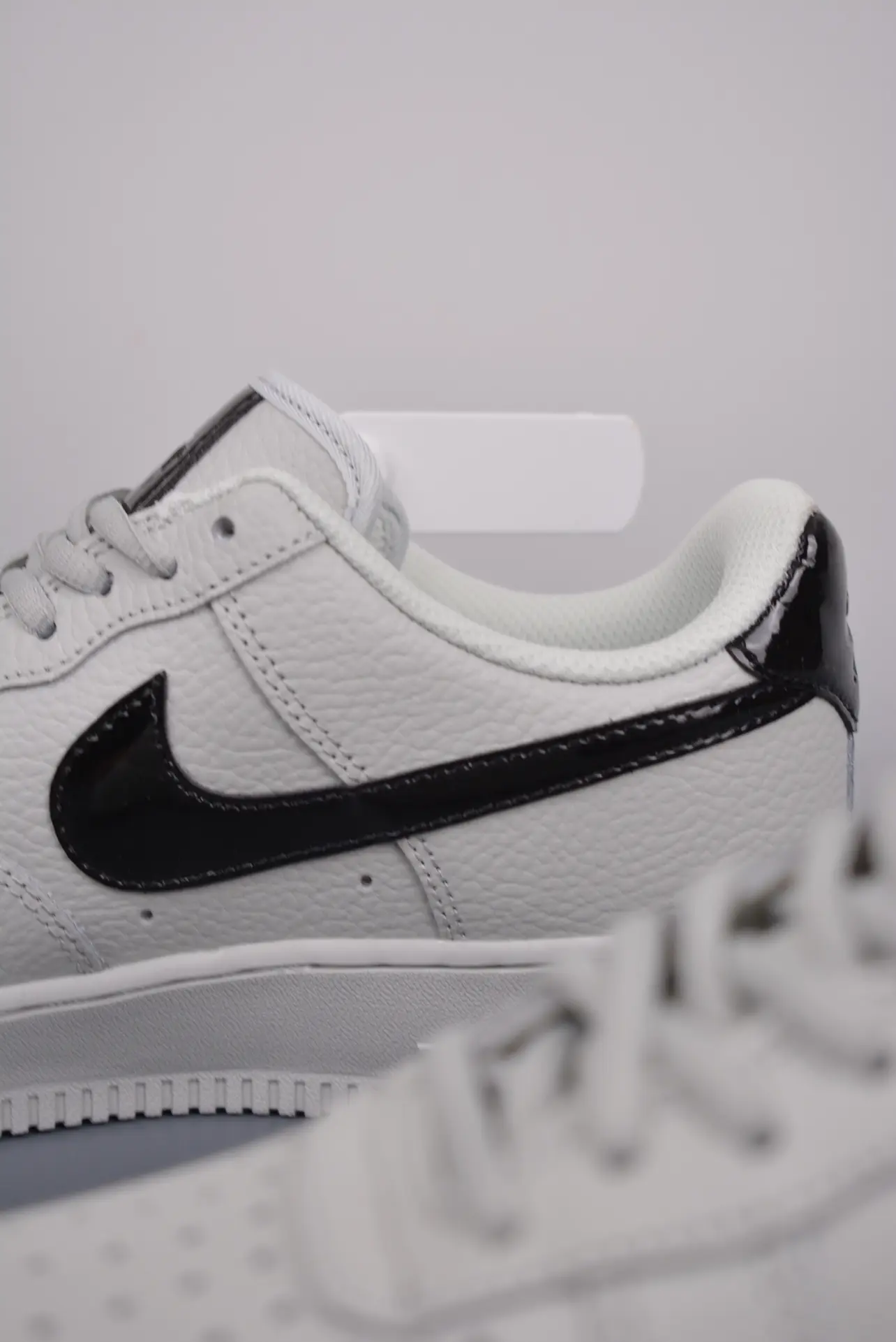 YASSW | Nike Air Force 1 'Vast Grey': Authentic vs. Replica Comparison