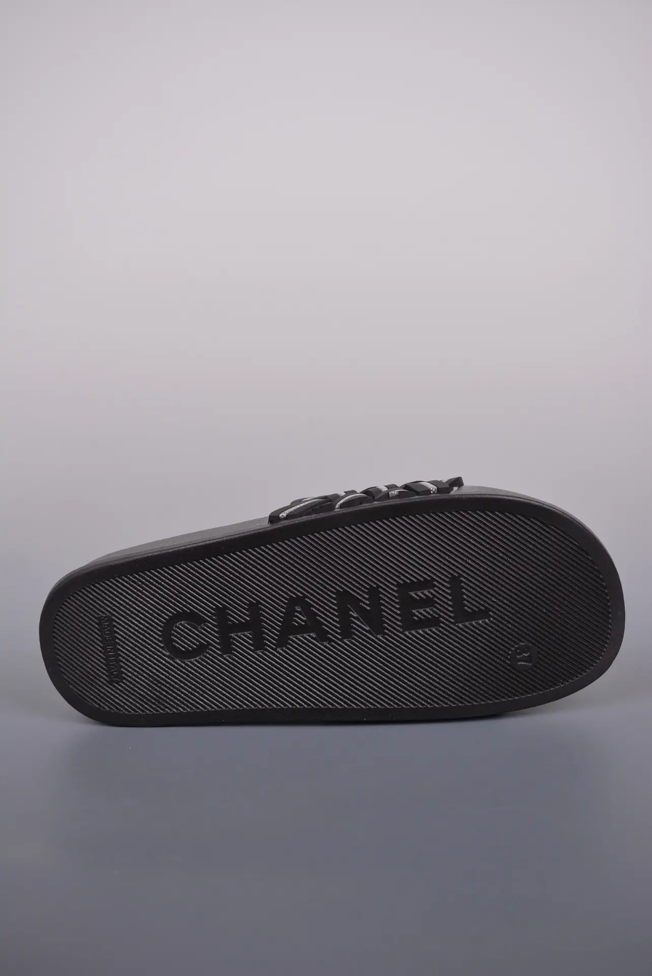 YASSW | Fake Chanel Slippers Black - A Stylish Yet Affordable Choice