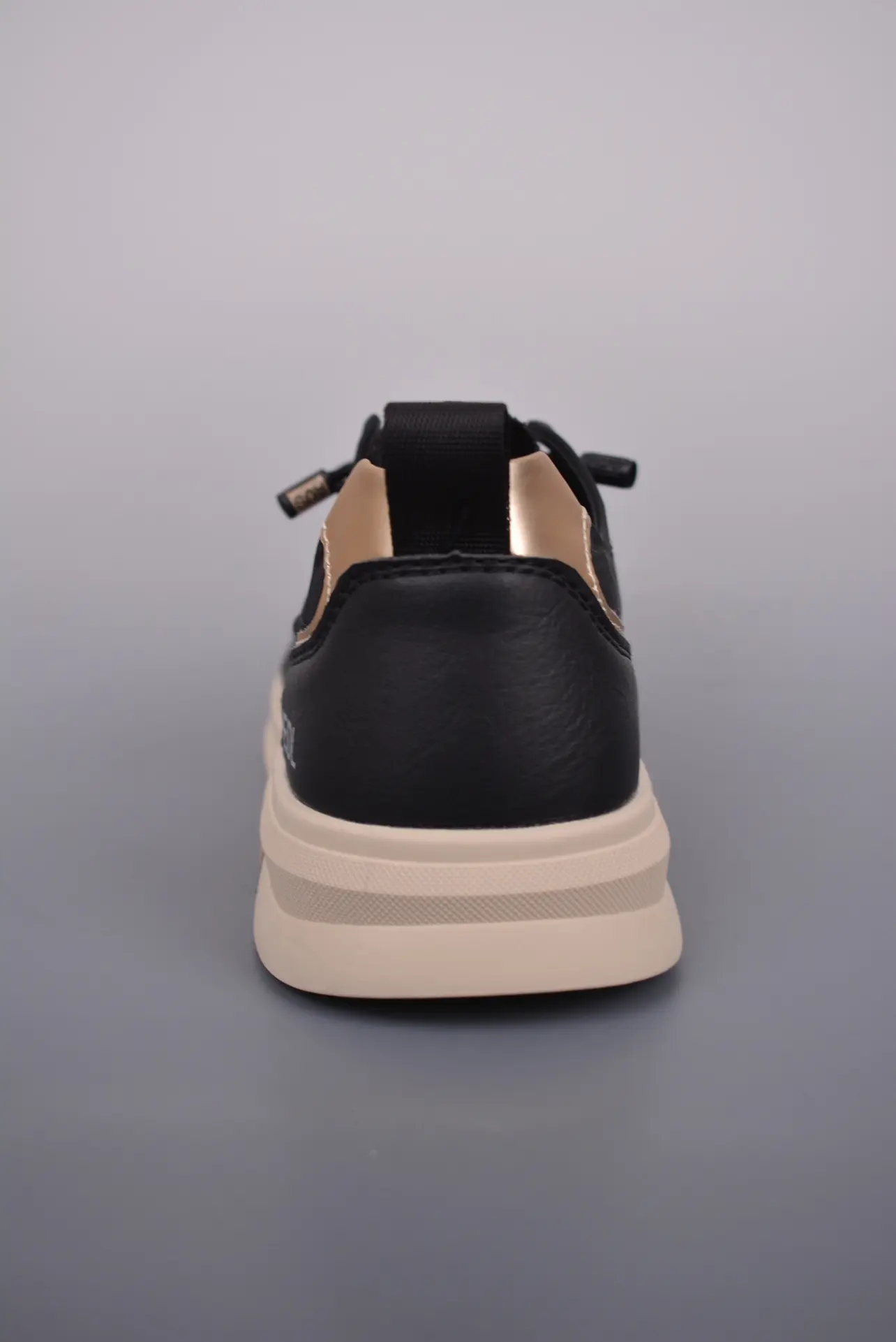 YASSW | Replica Fendi Men's Leather Sneakers: Stylish, Affordable, and Comfortable