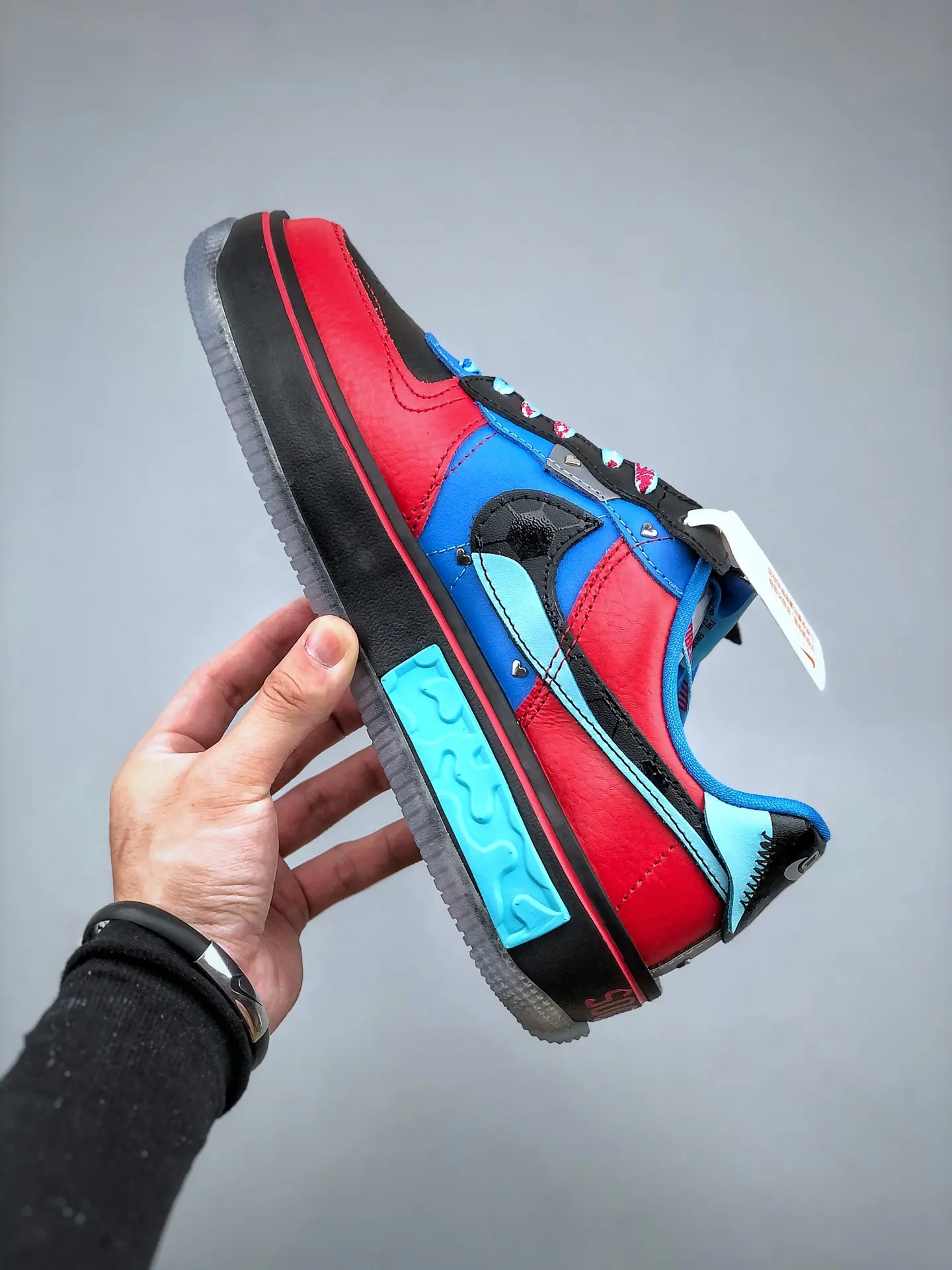 YASSW | Women’s Nike Air Force 1 Fontanka 'Doernbecher': Style & Comfort