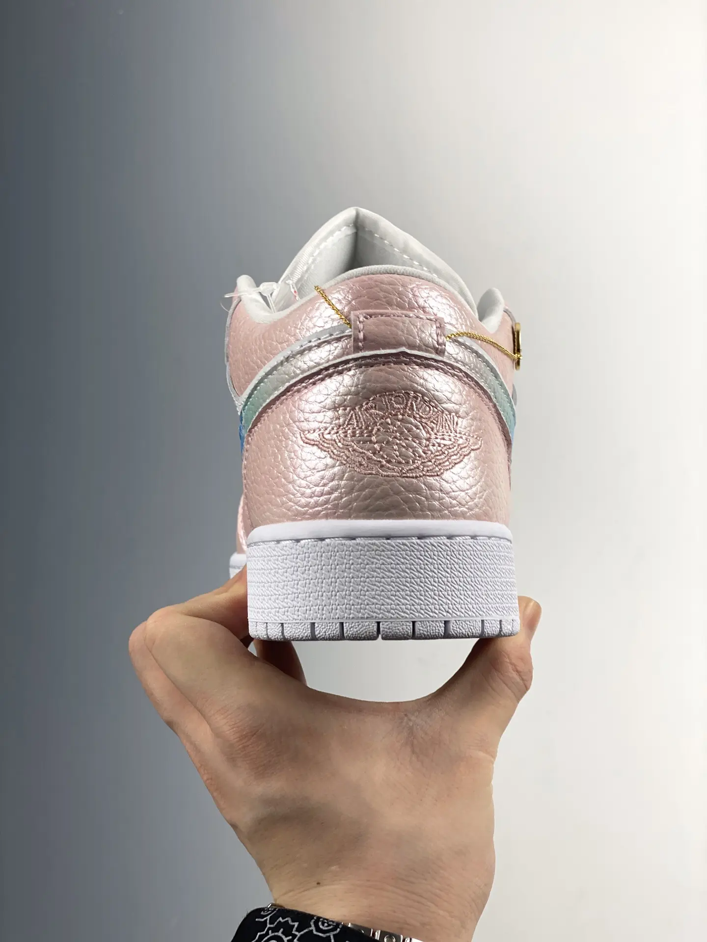 YASSW | Top Smart Design: Replica Air Jordan 1 Low White Pink