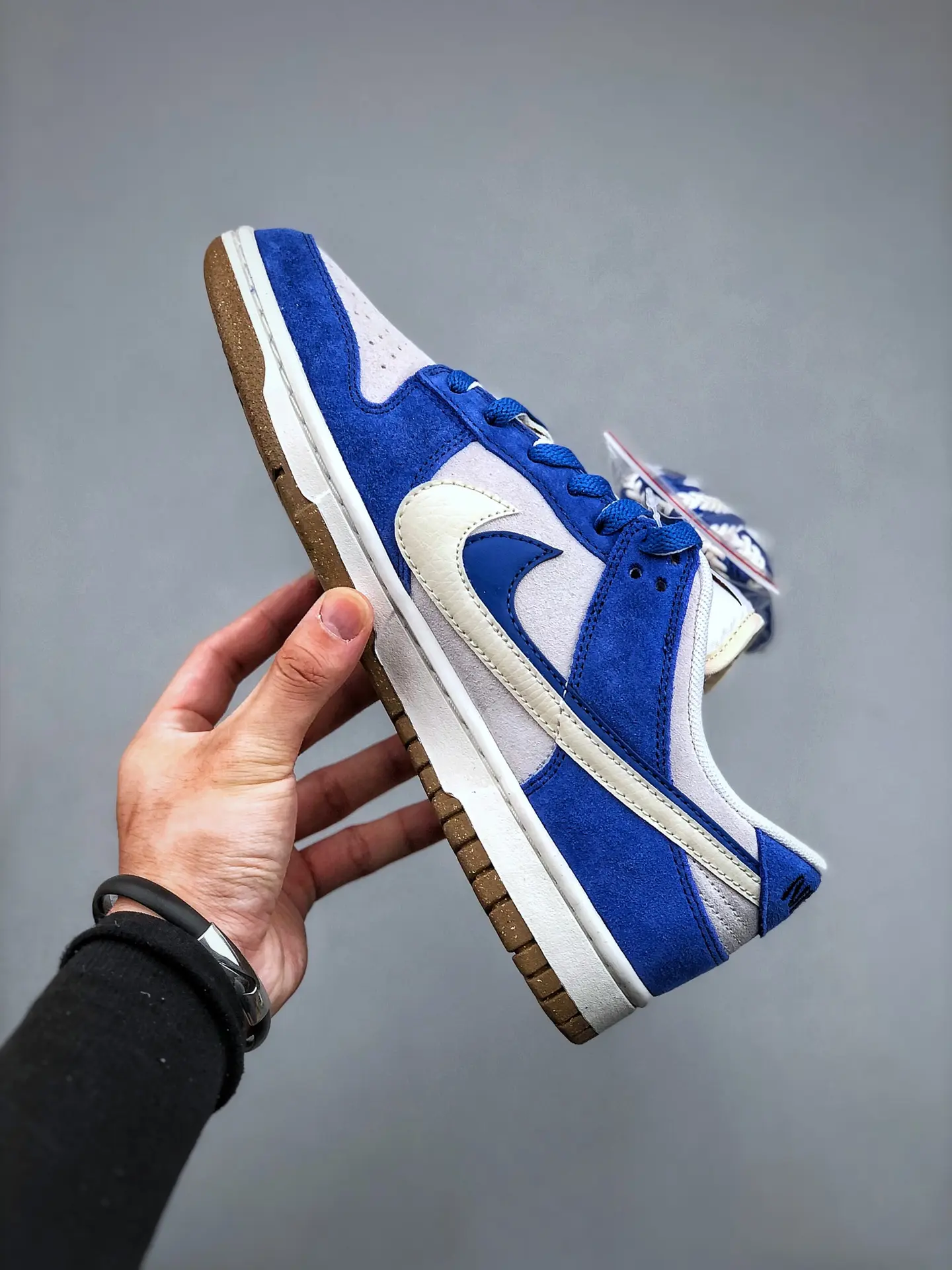 YASSW | Unveiling the Nike SB Dunk Low Ishod Wair Blue Spark: Authentic vs Replica