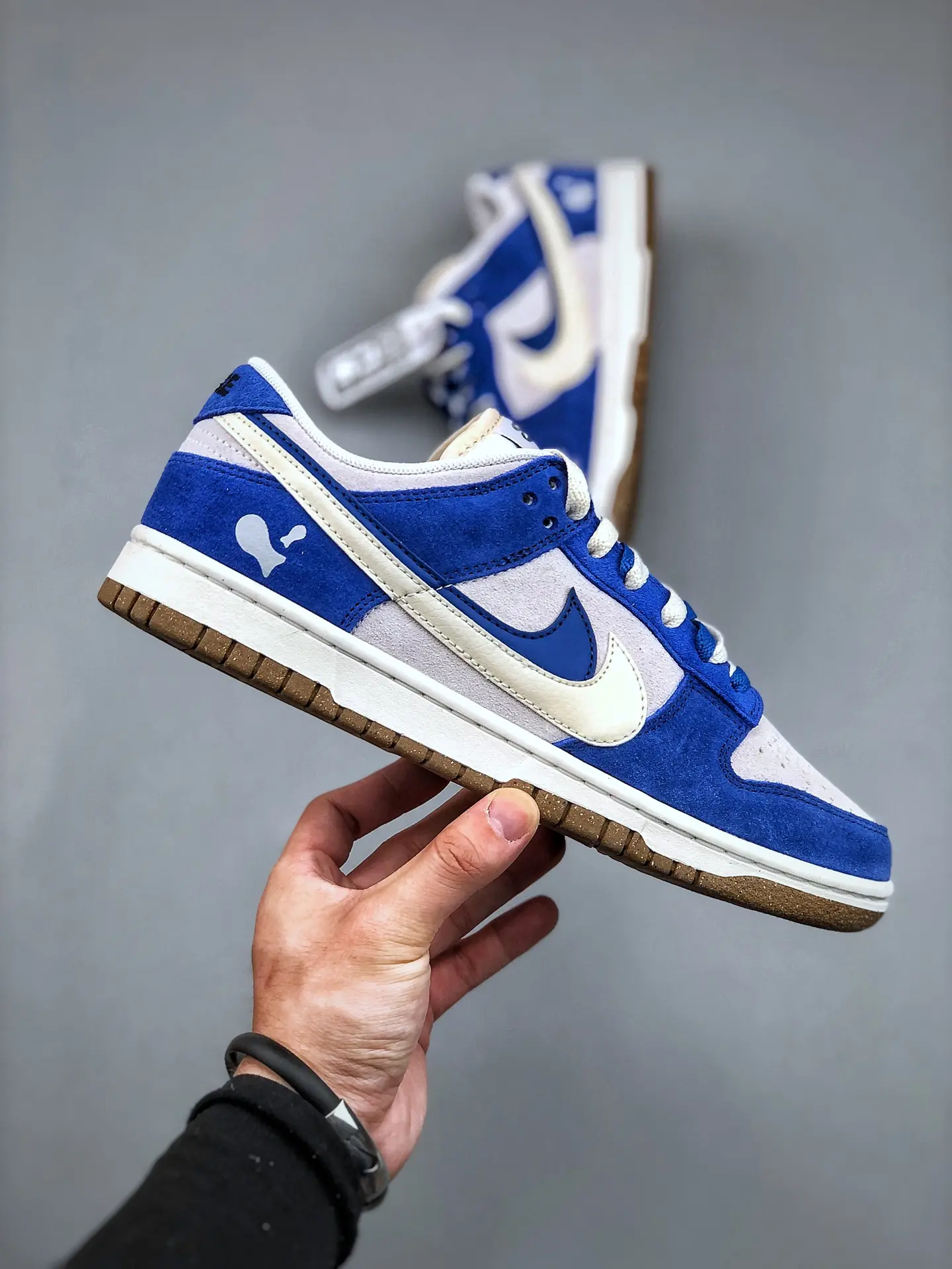 YASSW | Unveiling the Nike SB Dunk Low Ishod Wair Blue Spark: Authentic vs Replica