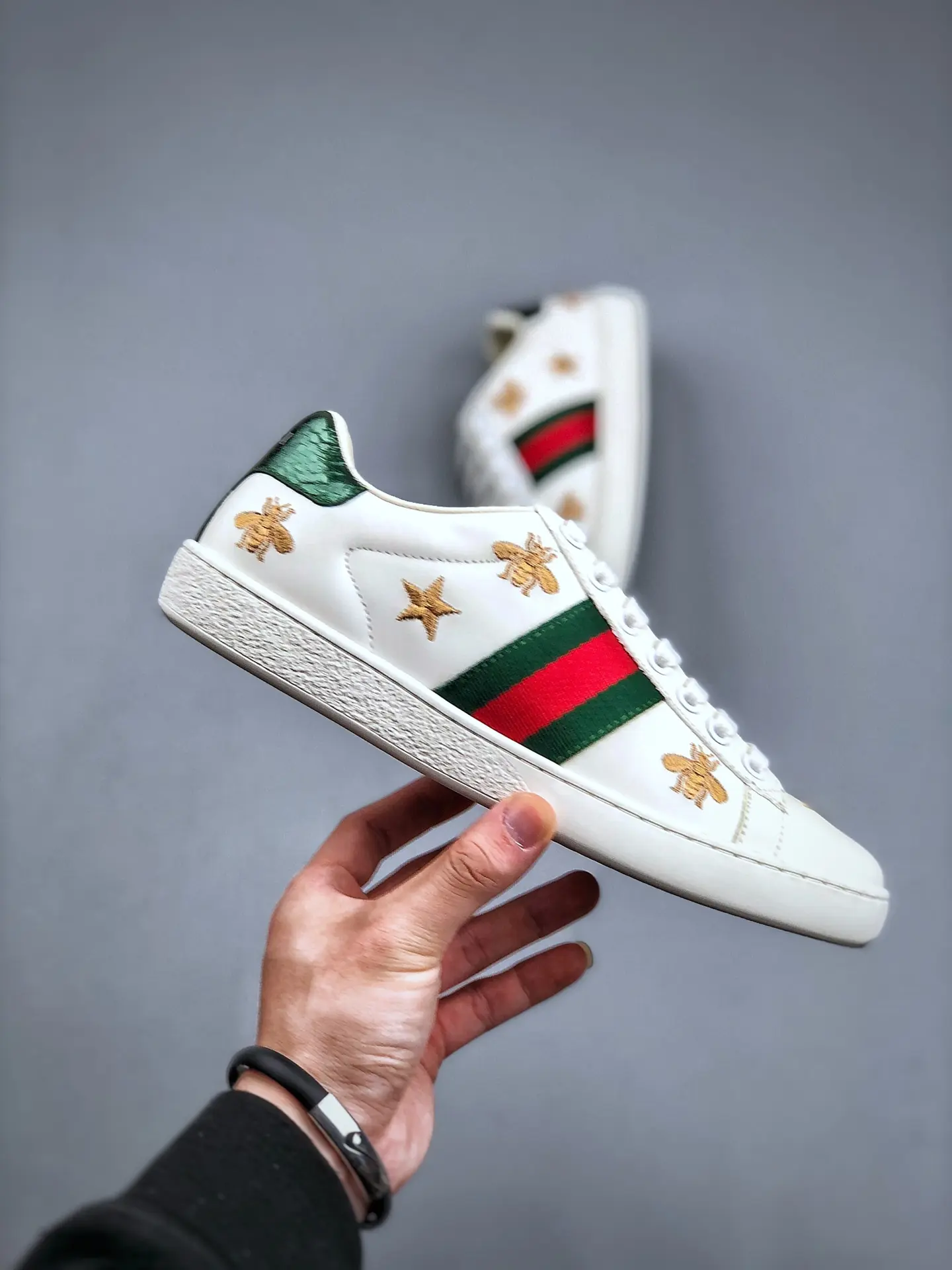 YASSW | Authentic vs. Replica: Gucci Ace Bees and Stars Sneakers in White Leather