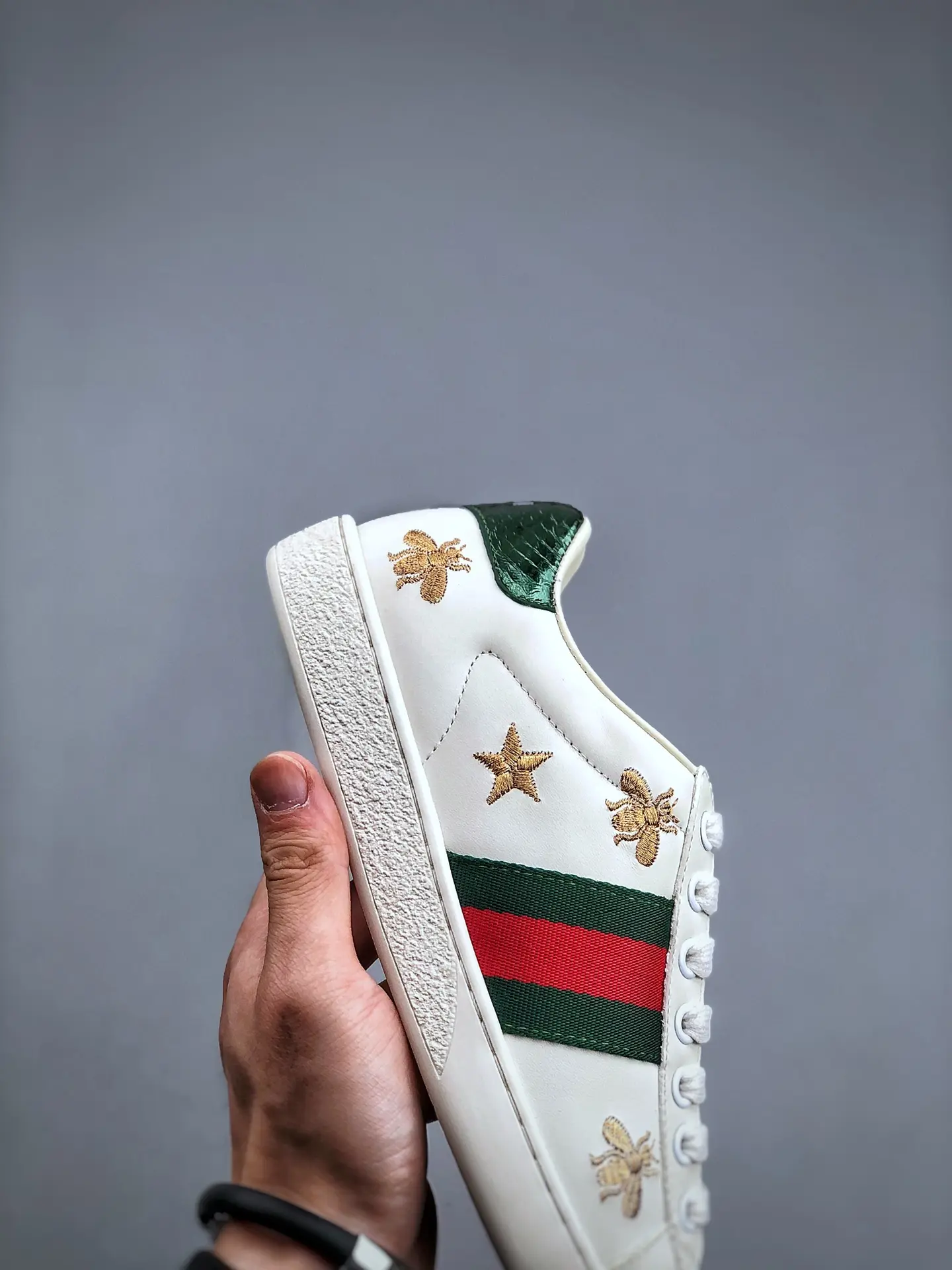 YASSW | Authentic vs. Replica: Gucci Ace Bees and Stars Sneakers in White Leather