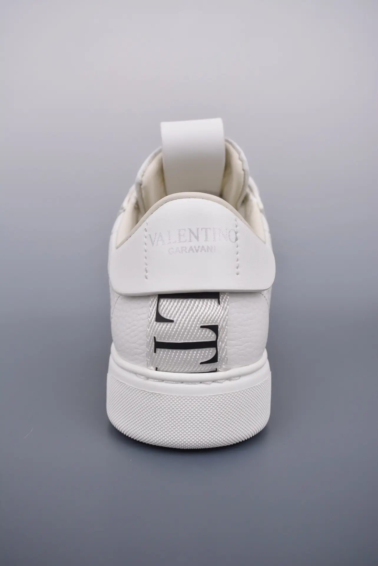 YASSW | Valentino Garavani VL7N Replica Sneakers: White Calfskin Perfection