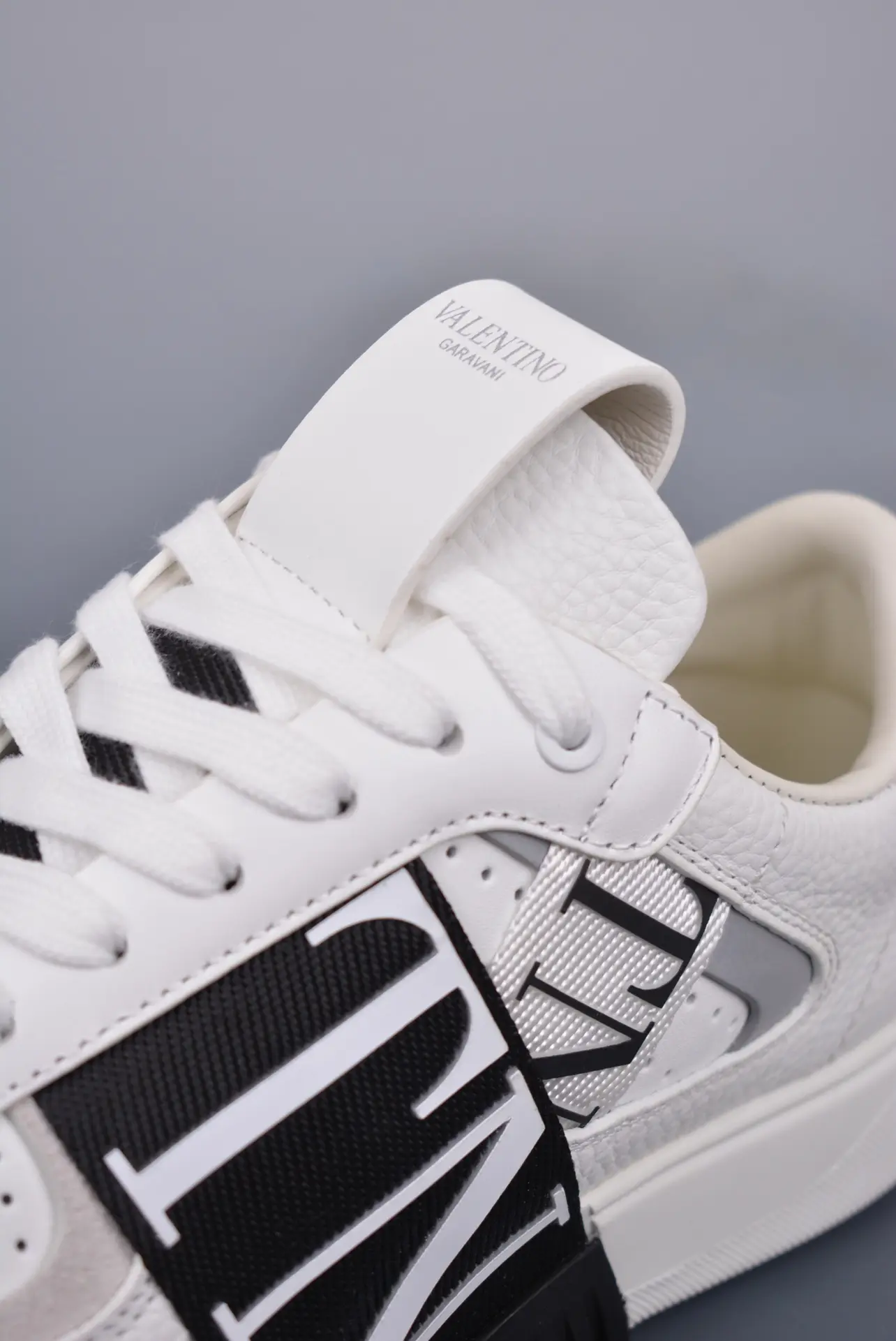 YASSW | Valentino Garavani VL7N Replica Sneakers: White Calfskin Perfection