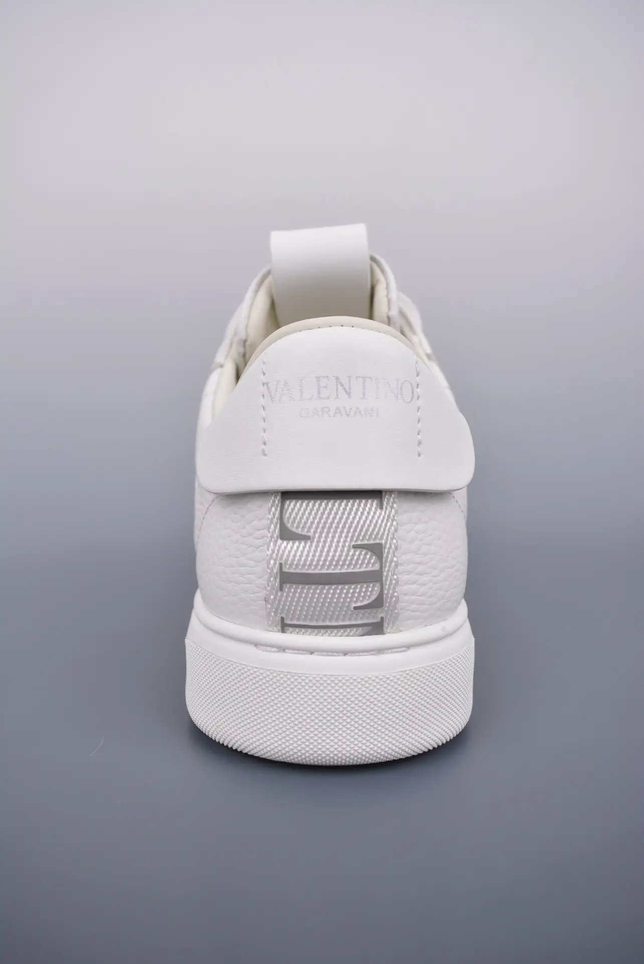 YASSW | Valentino Garavani White & Gray VL7N Low-Top Sneakers: A Stylish Investment