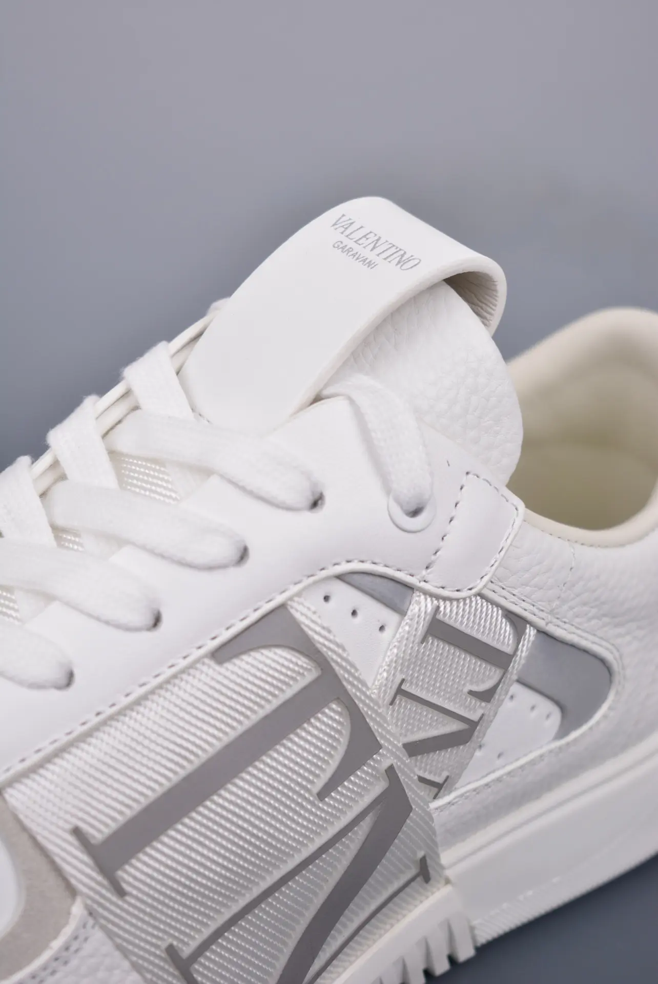 YASSW | Valentino Garavani White & Gray VL7N Low-Top Sneakers: A Stylish Investment