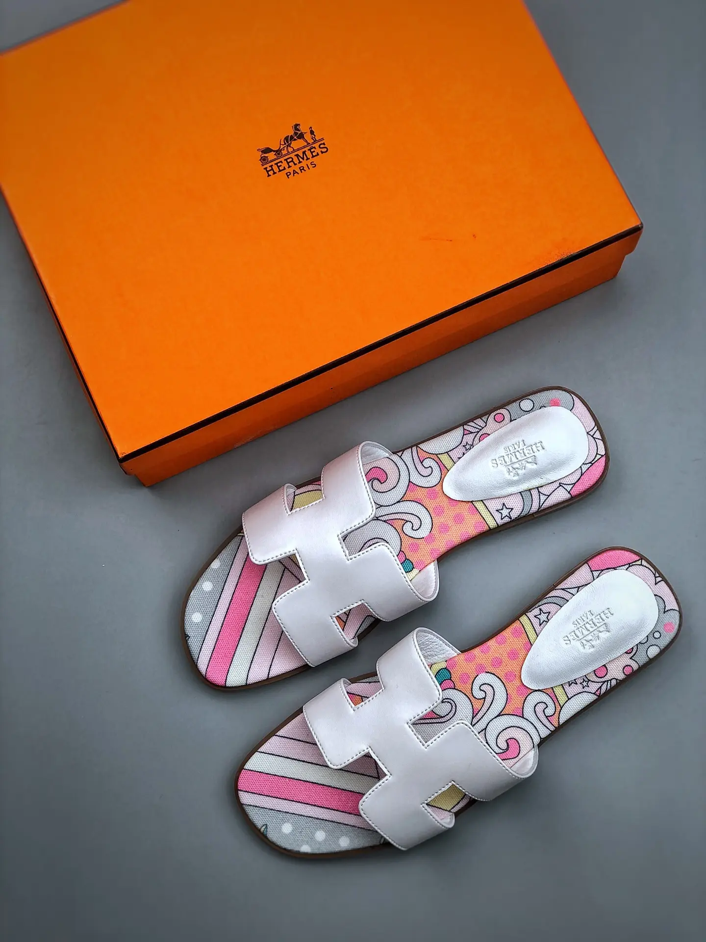 YASSW | Hermes Oran Sandals White Multicolore Replica: Affordable Elegance