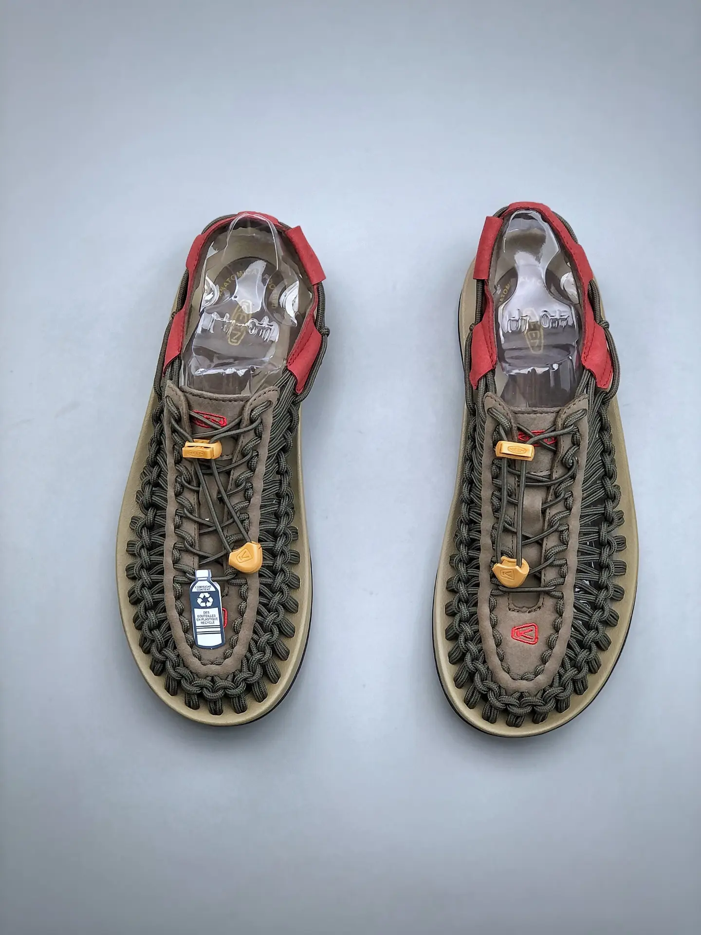 YASSW | KEEN UNEEK Forest Red Night/Red Dahlia Men's Sandals Review