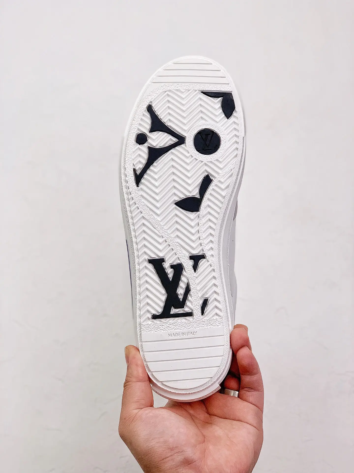 YASSW | Louis Vuitton Charlie Sneaker Review: Affordable Replica in Blue