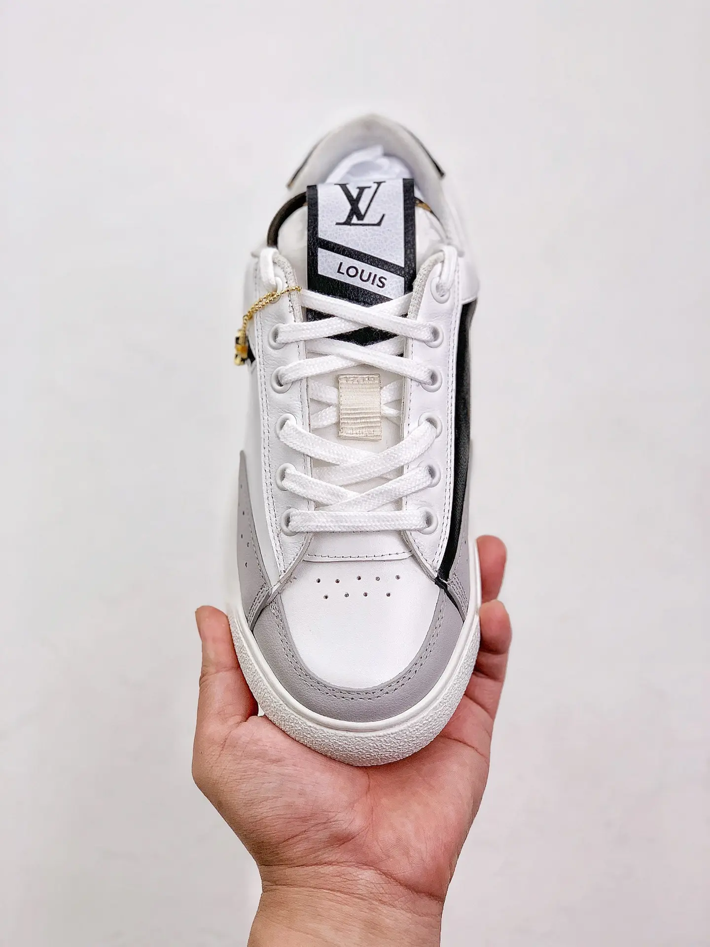 YASSW | Replica Louis Vuitton VL7N Banded Calfskin Sneakers - White 39