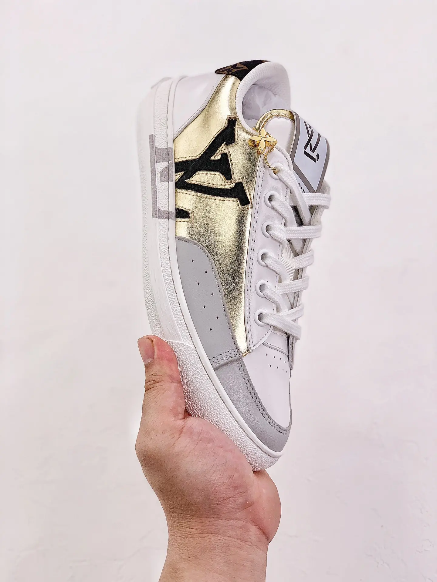 YASSW | Elevate Your Style with Replica Louis Vuitton Monogram Sneakers