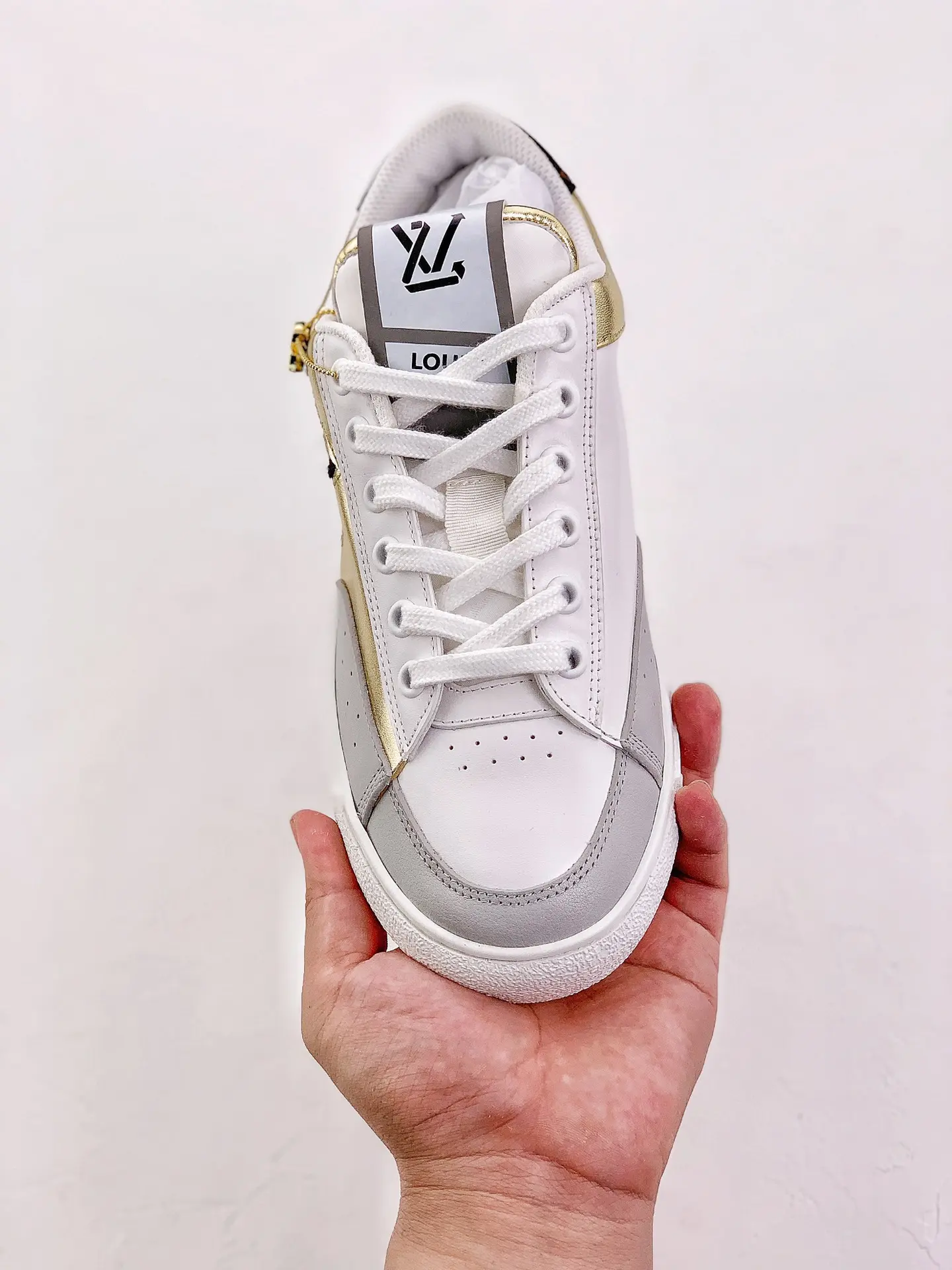 YASSW | Elevate Your Style with Replica Louis Vuitton Monogram Sneakers