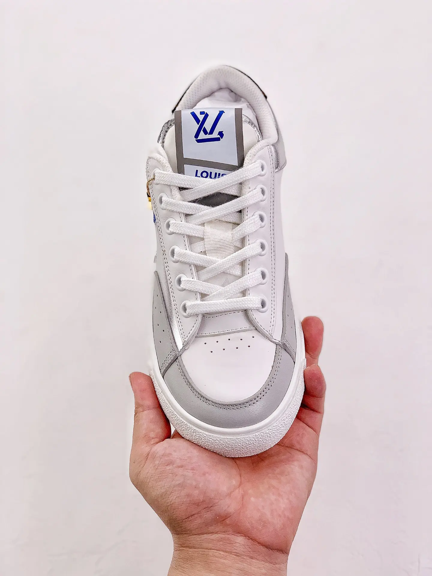 YASSW | Louis Vuitton White/Blue Leather Time Out Sneakers Replica Review