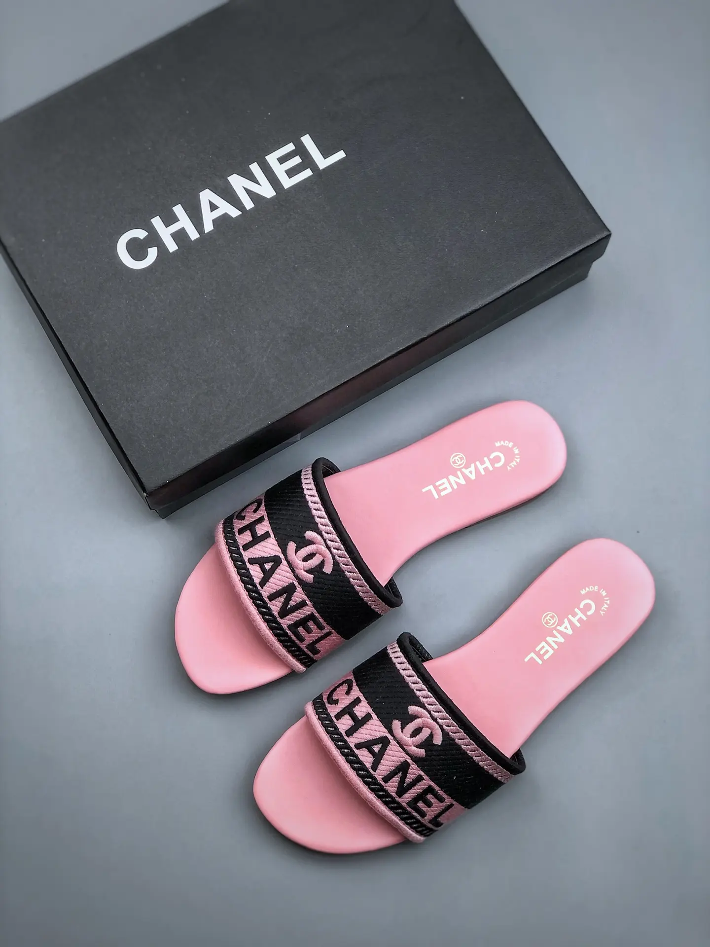 YASSW | Rep Fake Replica Chanel Mules in Black/Pink - Size 9.5