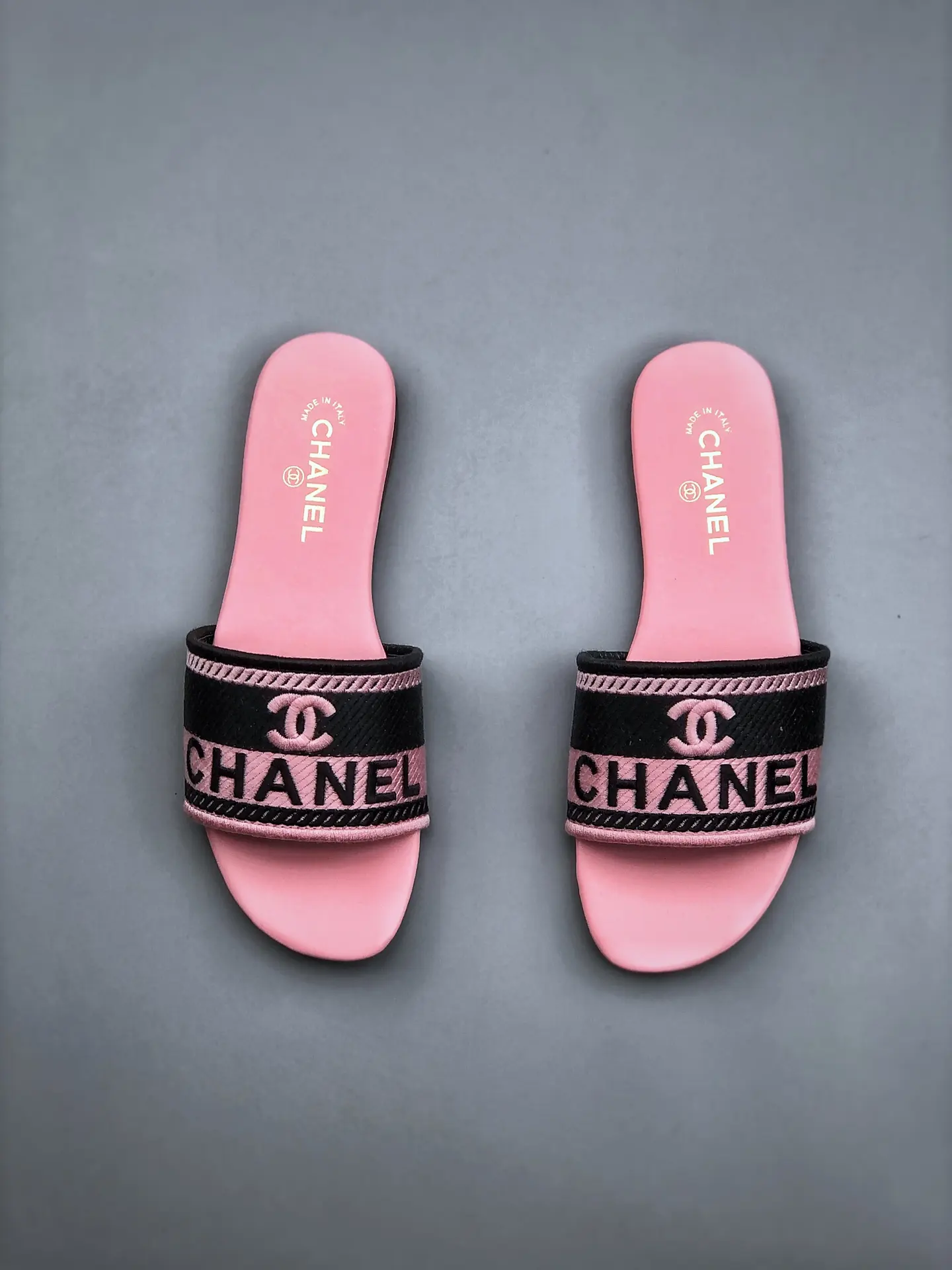 YASSW | Rep Fake Replica Chanel Mules in Black/Pink - Size 9.5