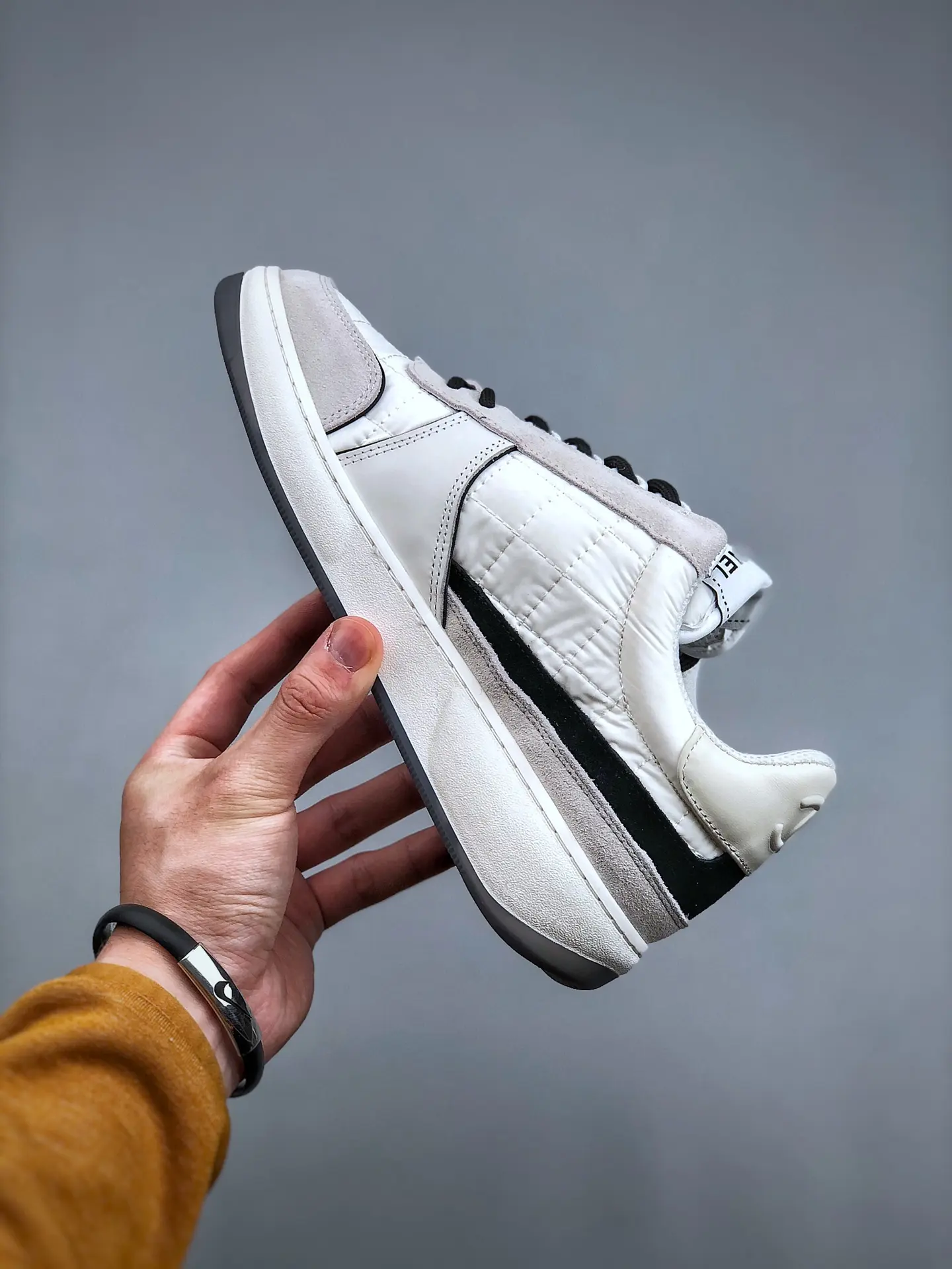 YASSW | CHANEL 2023 Cruise Low-Top Sneakers in White: A Deep Dive into Replica Fashion