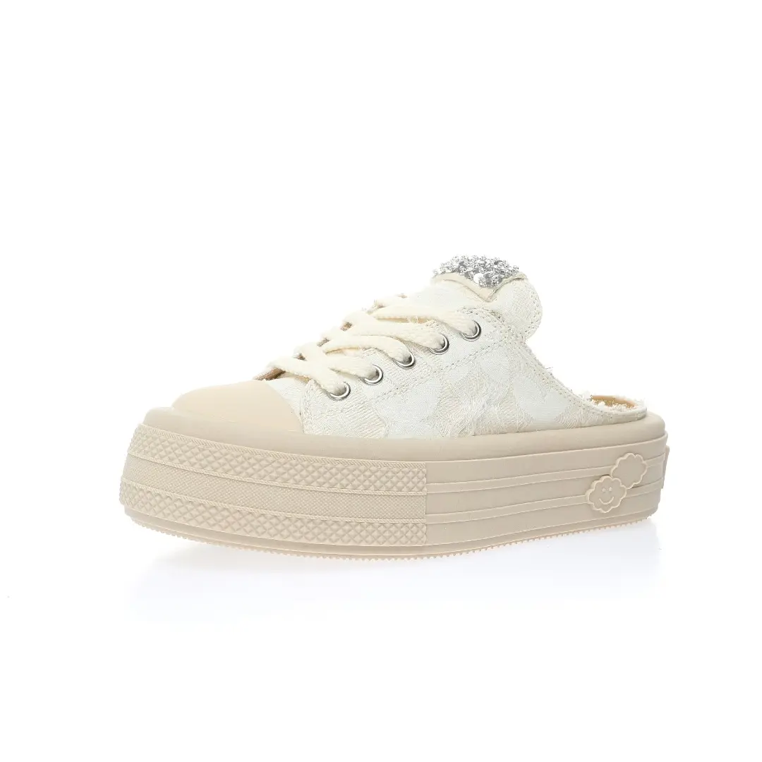 YASSW | Trendy White Sport Shoes for Women: Replica vs. Authentic