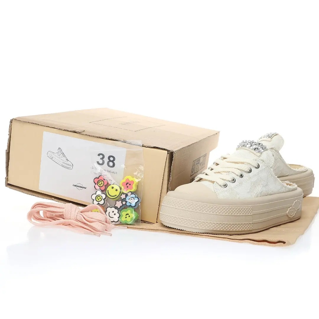 YASSW | Trendy White Sport Shoes for Women: Replica vs. Authentic