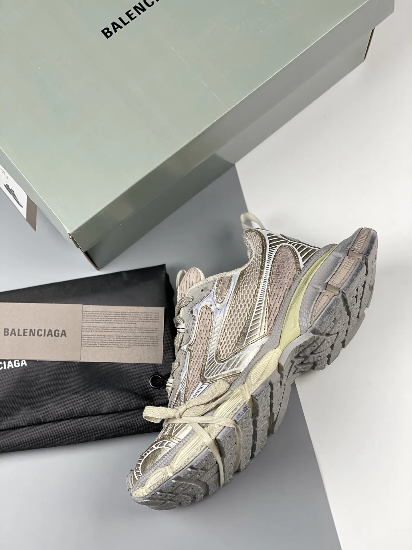 YASSW | The Appeal of Rep Fake Balenciaga 3XL Sneakers in Gray/Silver