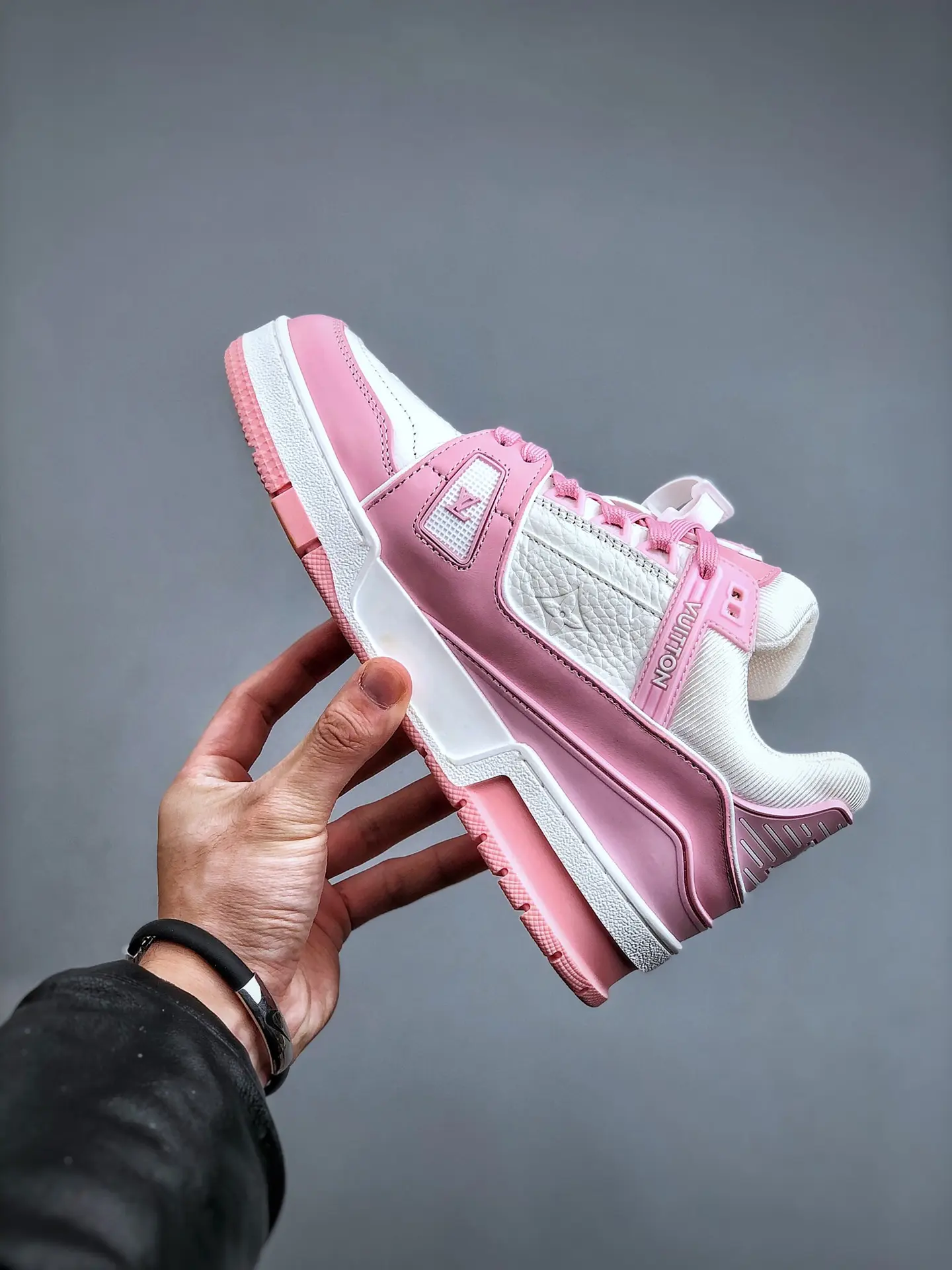 YASSW | Louis Vuitton Trainer Pink Rose Love Sneakers Replica Review