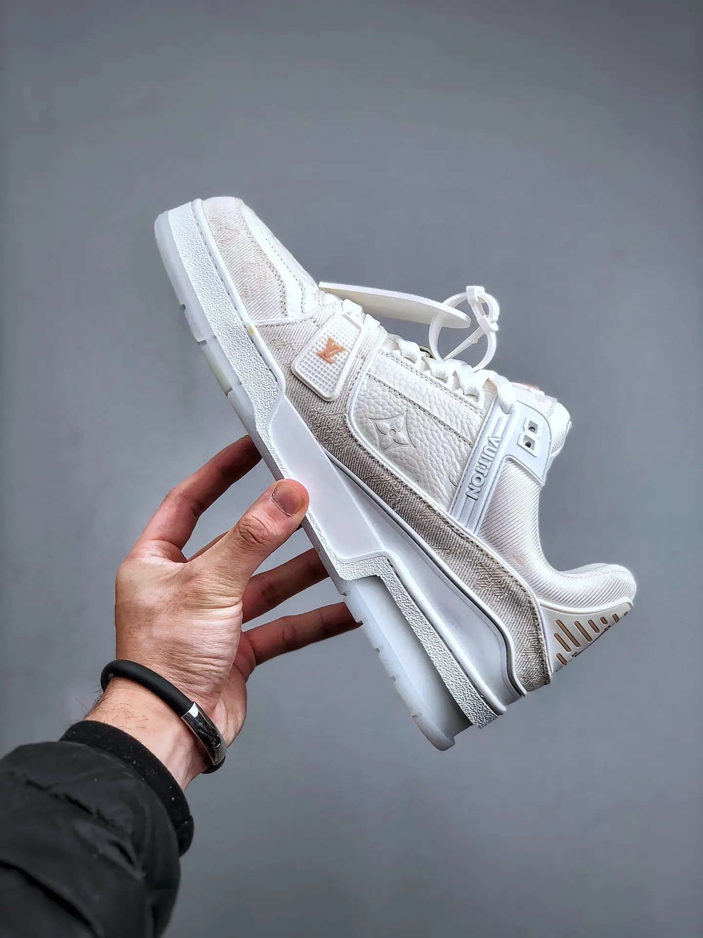 YASSW | The Best Replica Louis Vuitton & Axel Arigato Sneakers in White/Grey