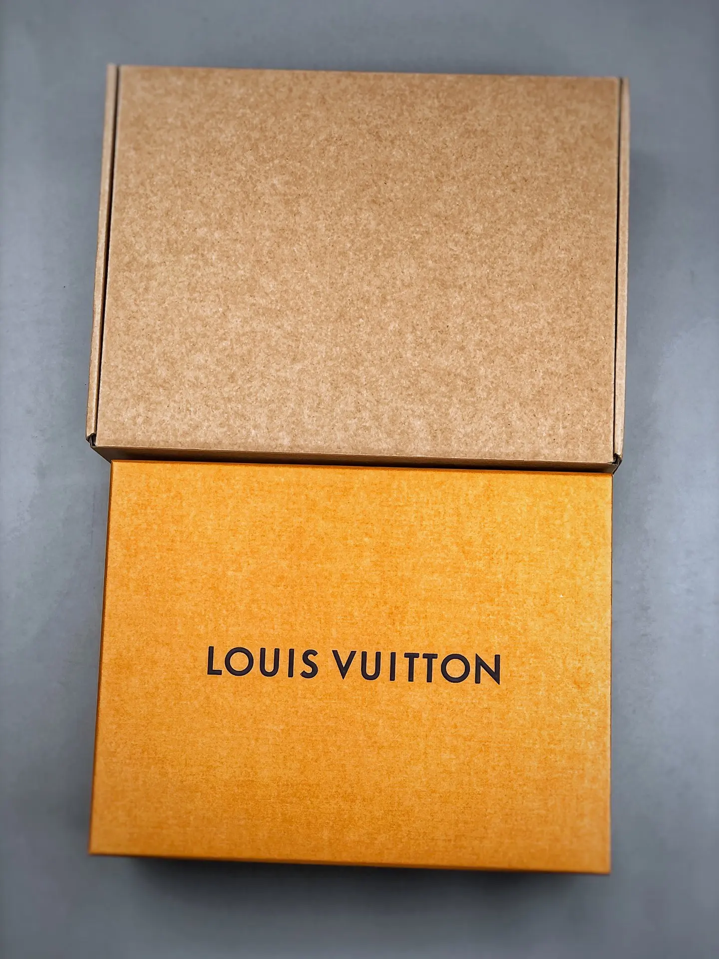 YASSW | Louis Vuitton Replica Trainers in Black and White: A Detailed Review