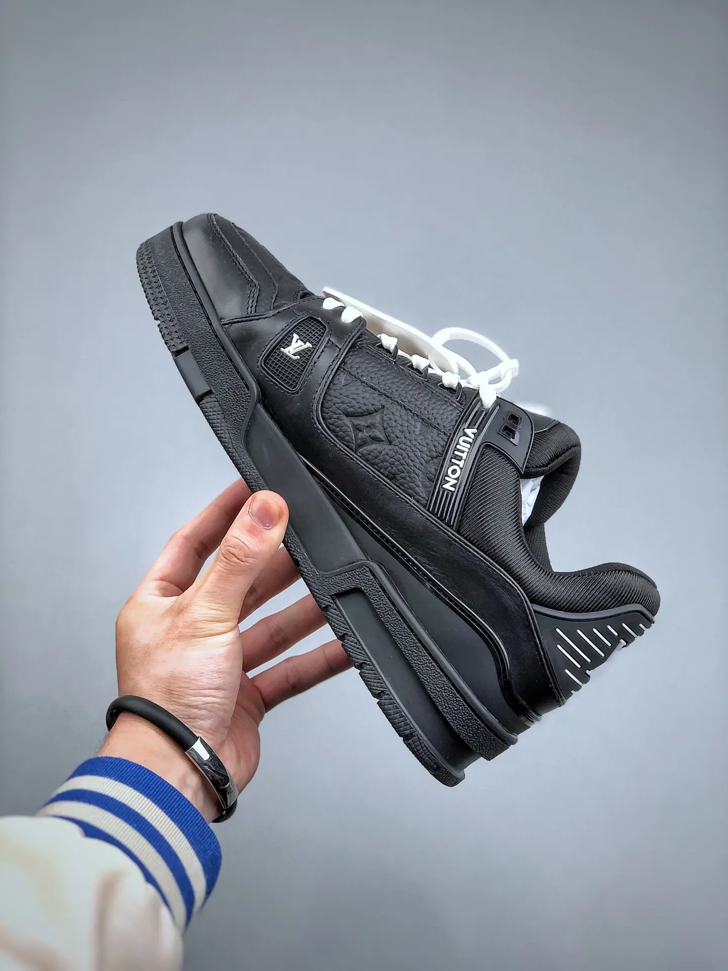 YASSW | The Ultimate Guide to Replica Louis Vuitton Trainer Sneakers in Black