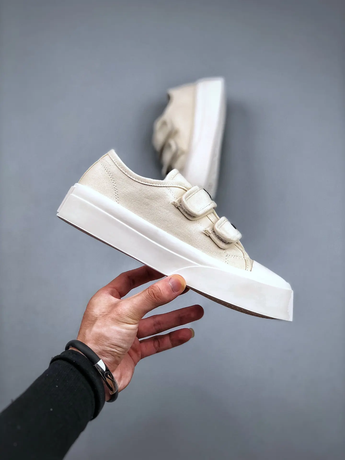 YASSW | Chic and Stylish: Exploring Replica Chanel Beige Canvas Slip-on Sneakers