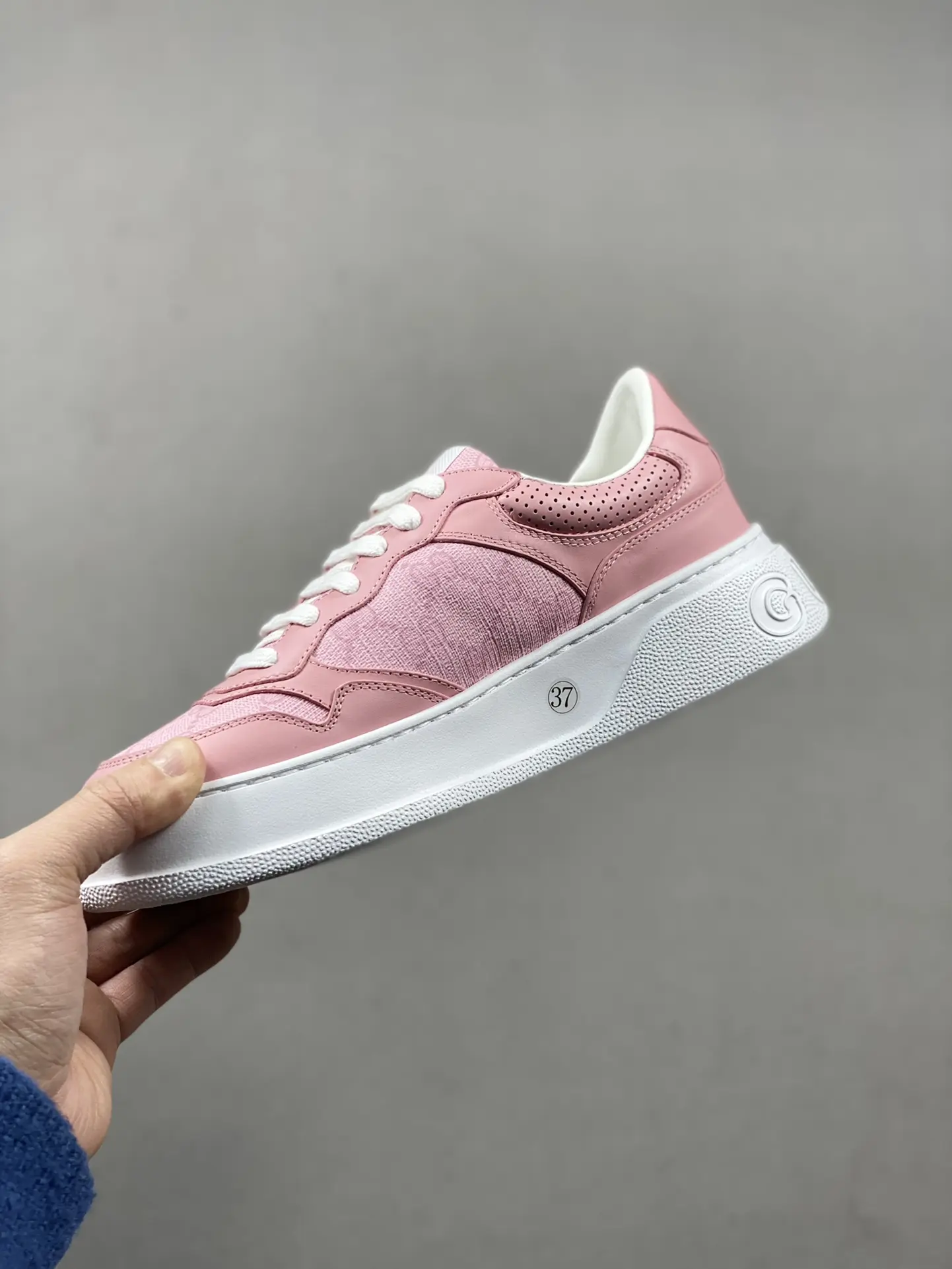 YASSW | Gucci Women's GG Sneakers in Pink (Replica) - The Ultimate Guide