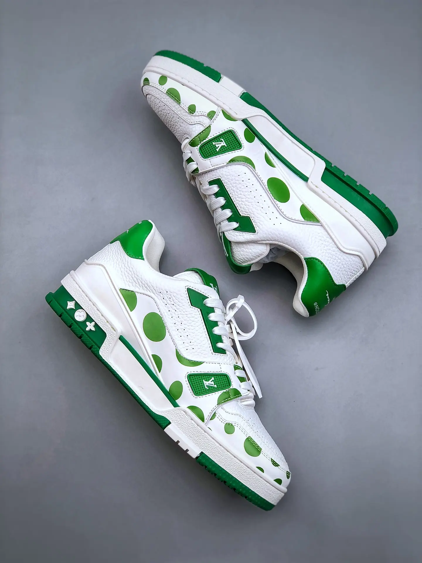 YASSW | Louis Vuitton LV Trainer Yayoi Kusama Green White Replica Sneaker Review