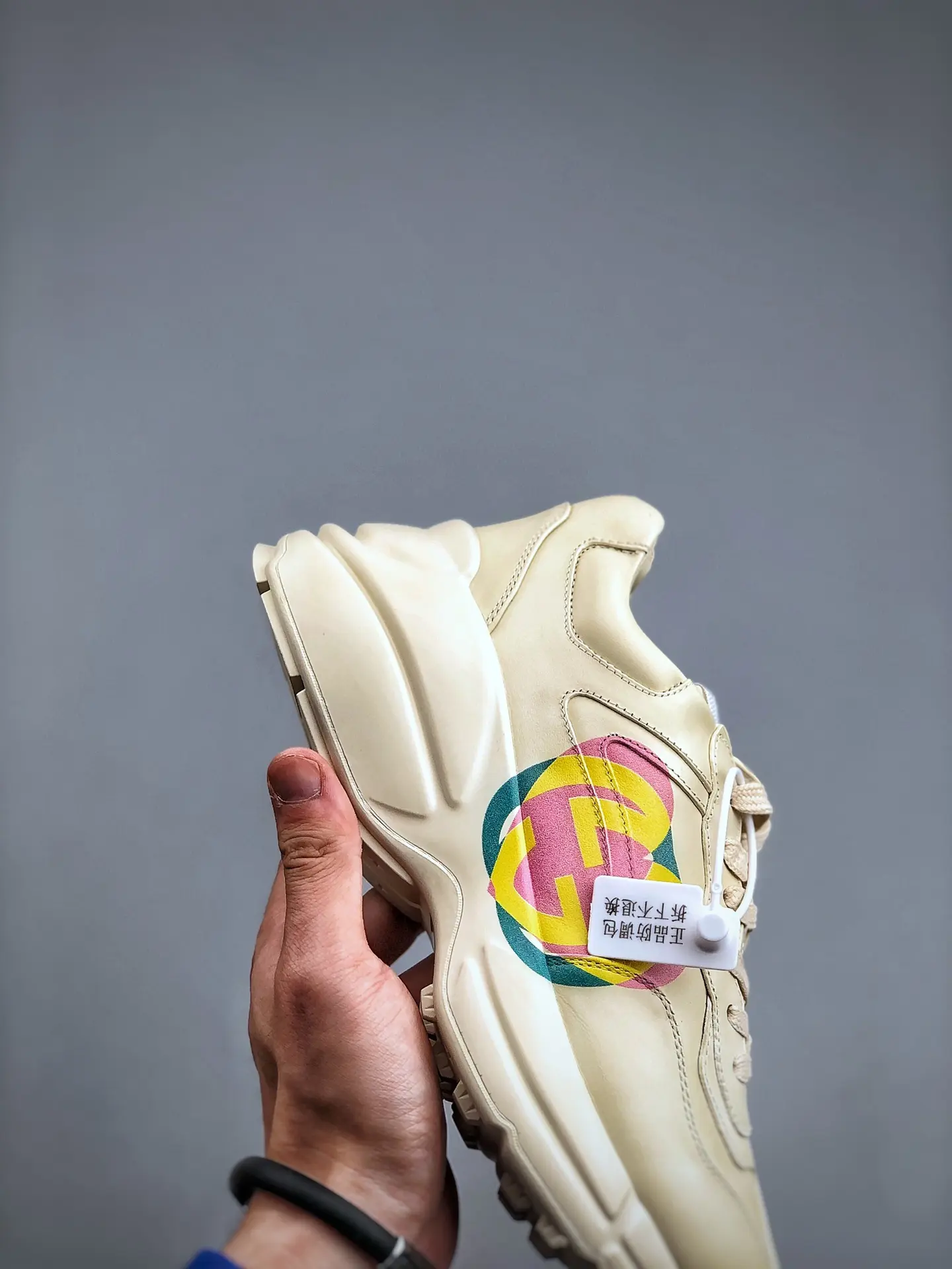 YASSW | Unveiling the Gucci Rhyton Heart-Print Leather Trainers: Authentic vs. Replica