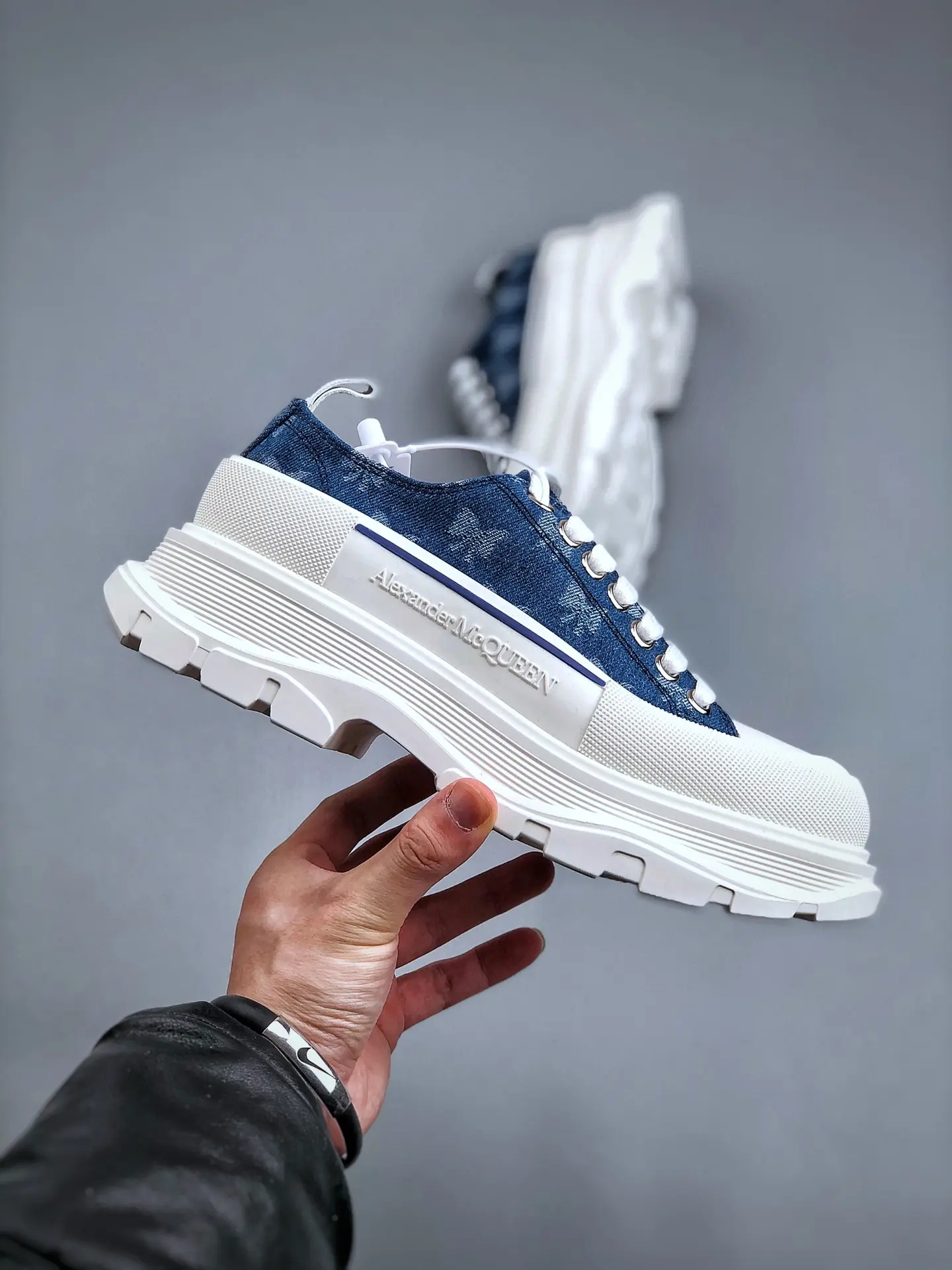 YASSW | Authenticity vs. Replica: Blue Alexander McQueen Sneakers Comparison