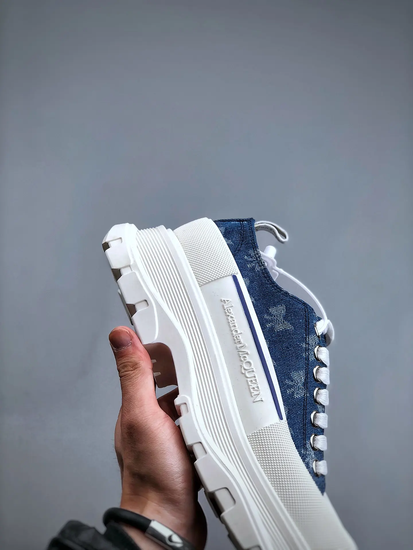 YASSW | Authenticity vs. Replica: Blue Alexander McQueen Sneakers Comparison