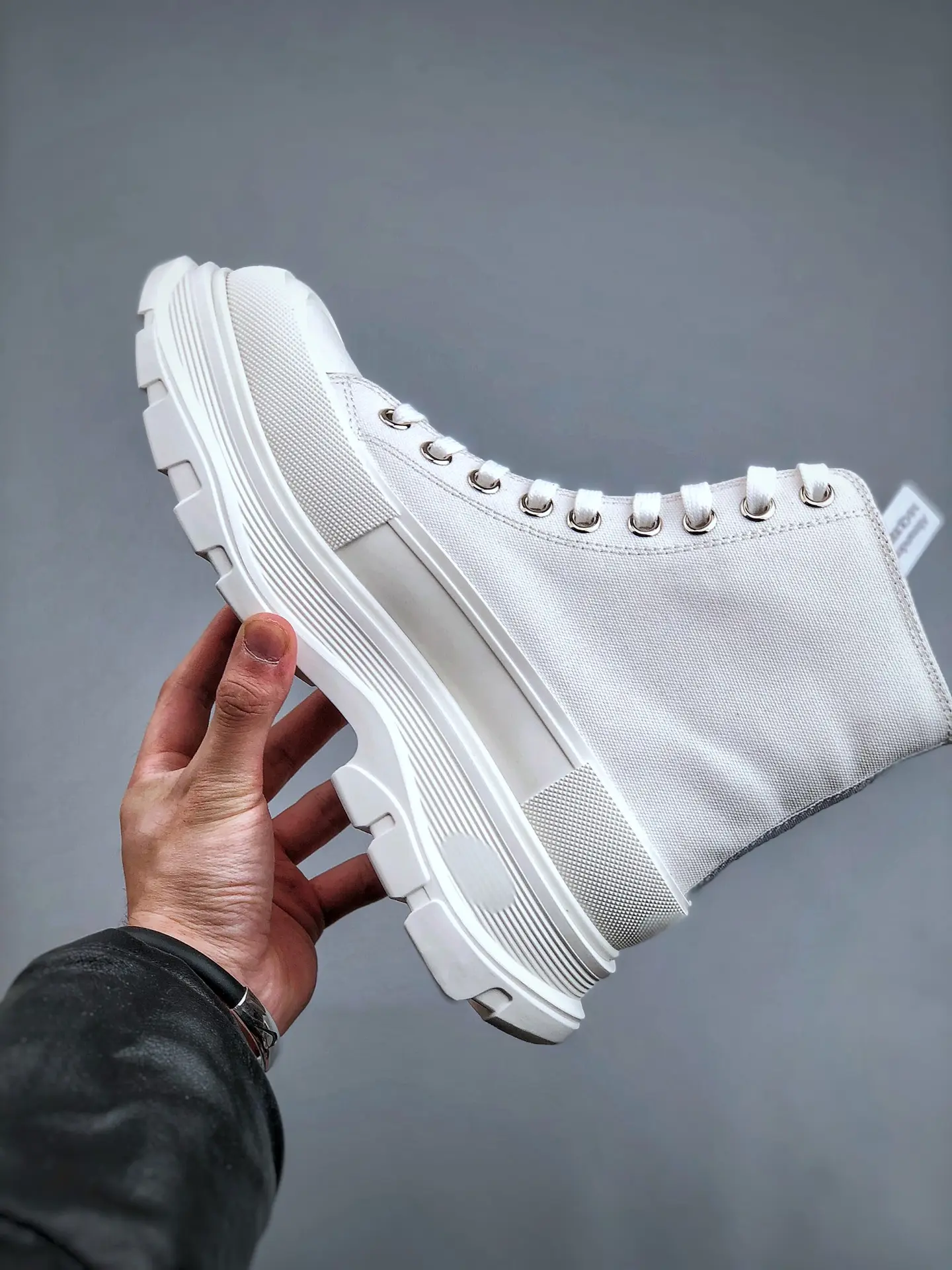 YASSW | Alexander McQueen Tread Slick Boots 'White' Replica Review