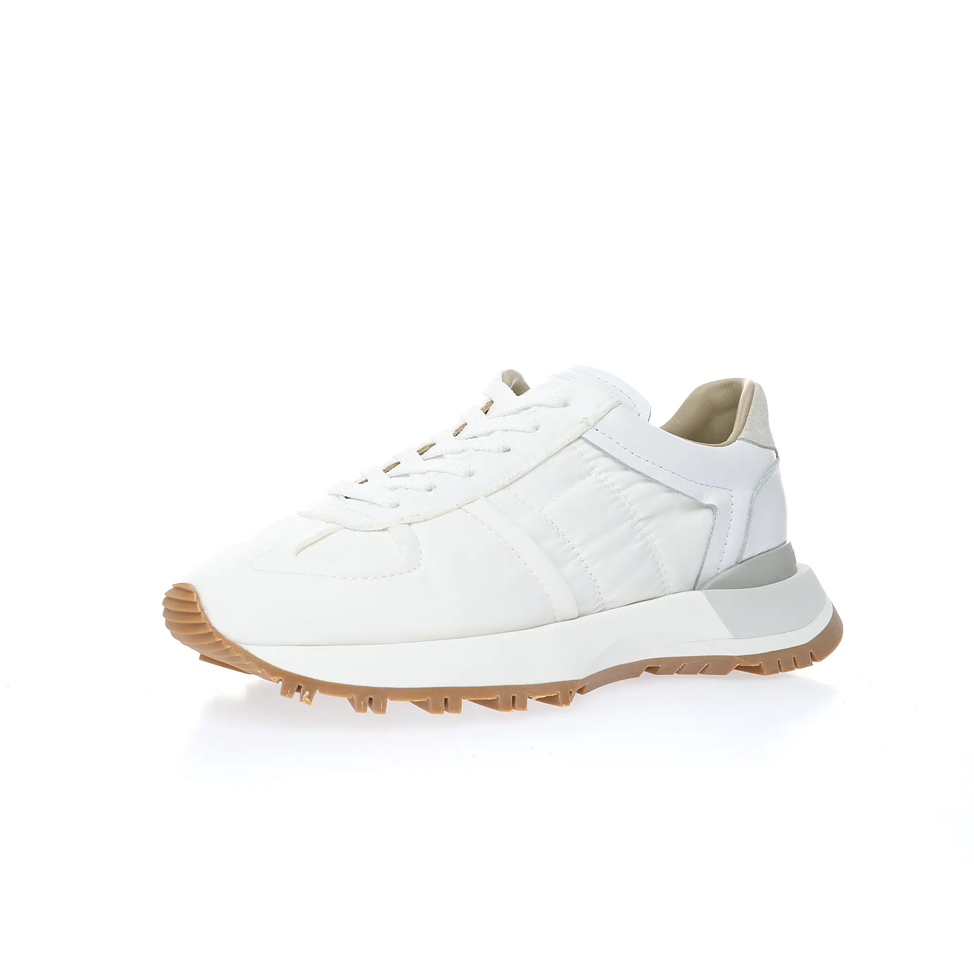 YASSW | Unveiling the Replica Maison Margiela White Nylon Sneakers: A Deep Dive