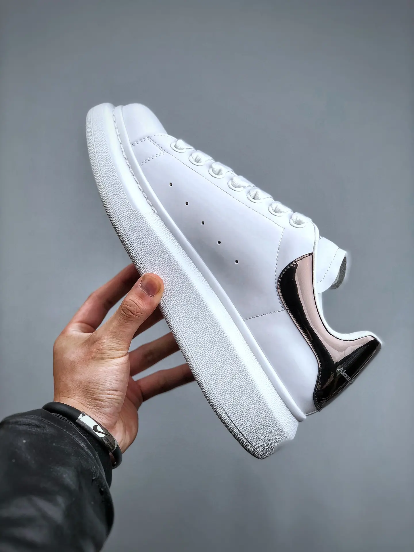 YASSW | Replica Alexander McQueen Women's White Oversized Sneakers - A Stylish Alternative