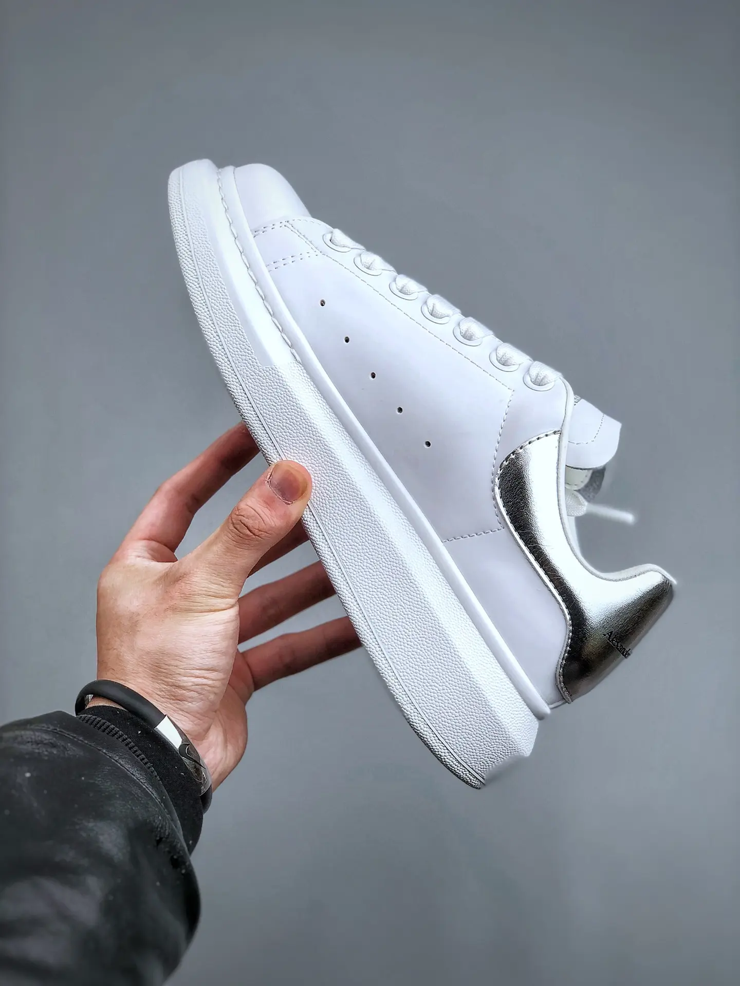 YASSW | Why Choose Replica Alexander McQueen White Oversized Sneakers?