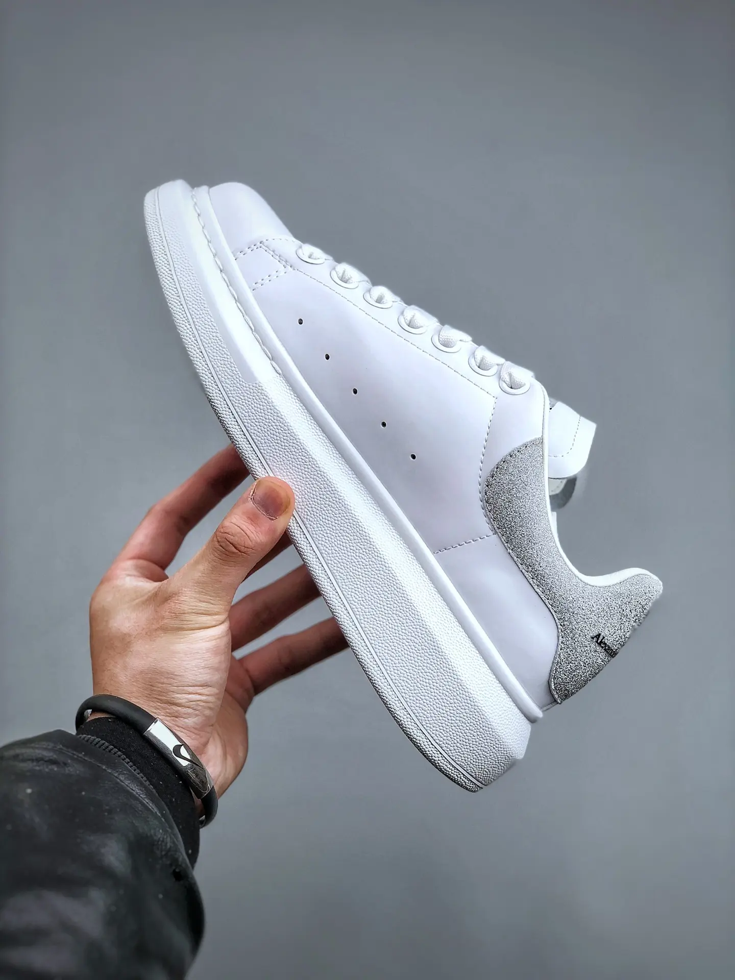 YASSW | Replica Alexander McQueen Women's White Oversized Sneaker - A Detailed Review