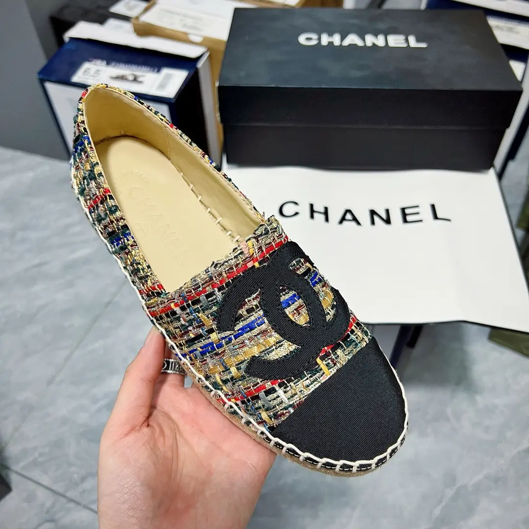 YASSW | Replica Chanel Espadrilles in White and Beige: A Comprehensive Review