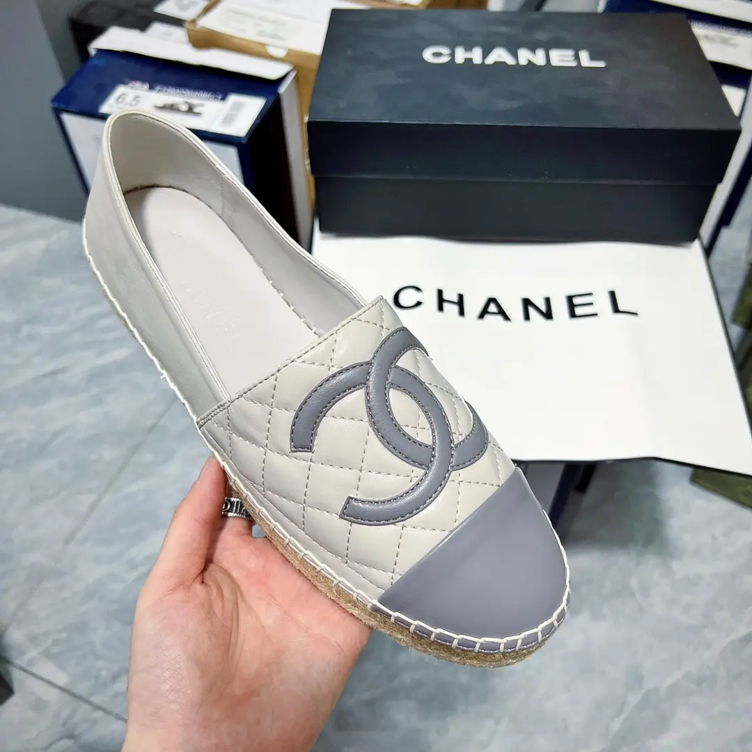 YASSW | Replica Chanel Espadrilles in White and Beige: A Comprehensive Review