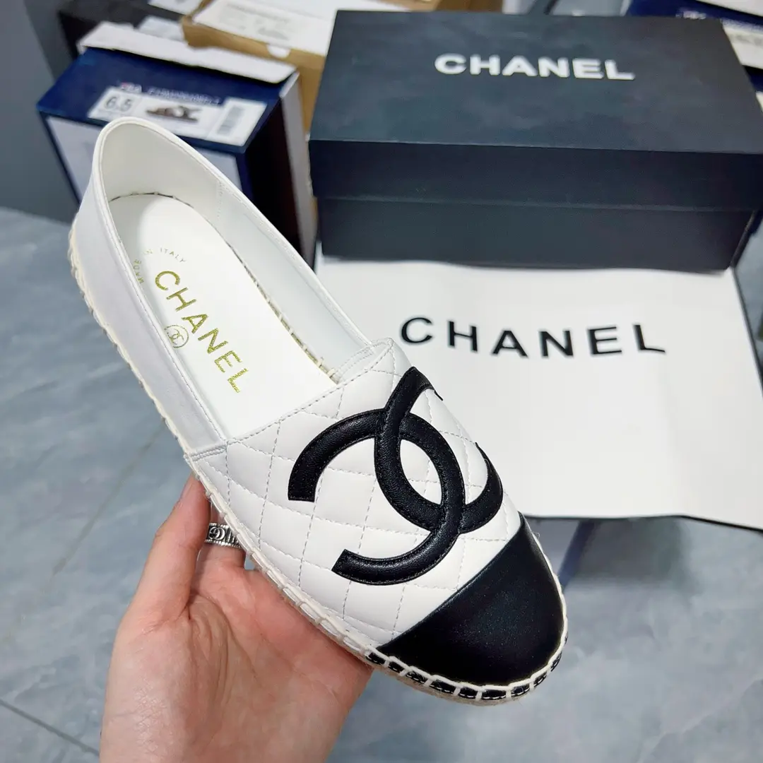 YASSW | Replica Chanel Espadrilles in White and Beige: A Comprehensive Review